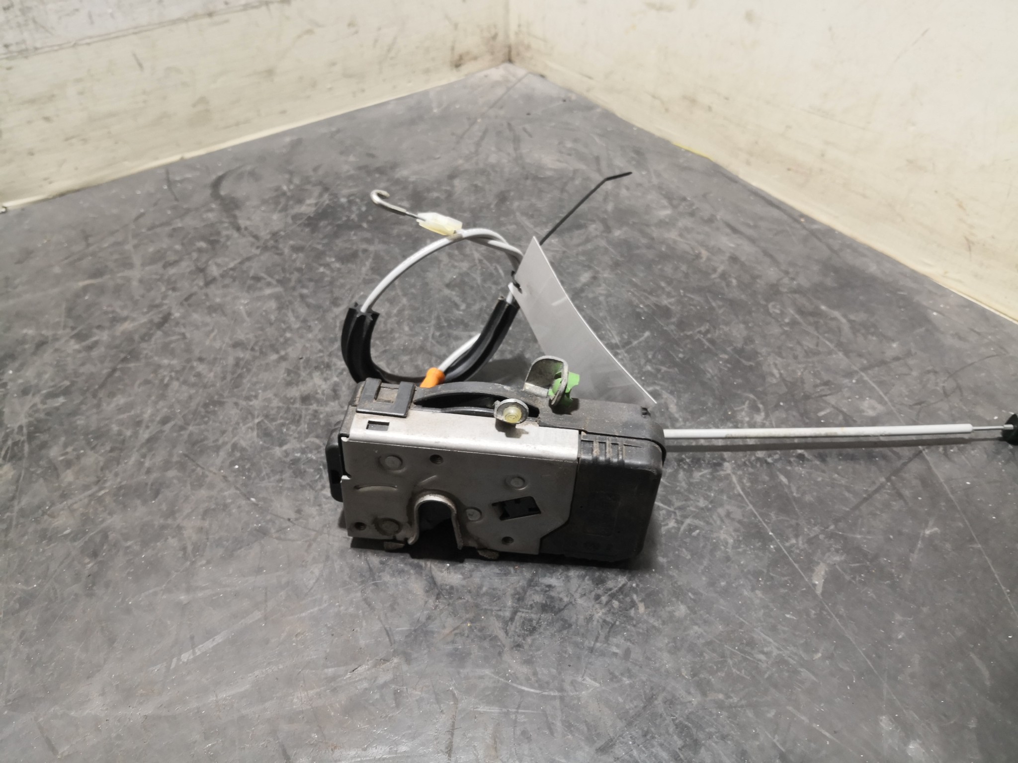 Fecho da Porta Frente Esq OPEL MERIVA A Veículo multiuso (X03) | 03 - 10 Imagem-3