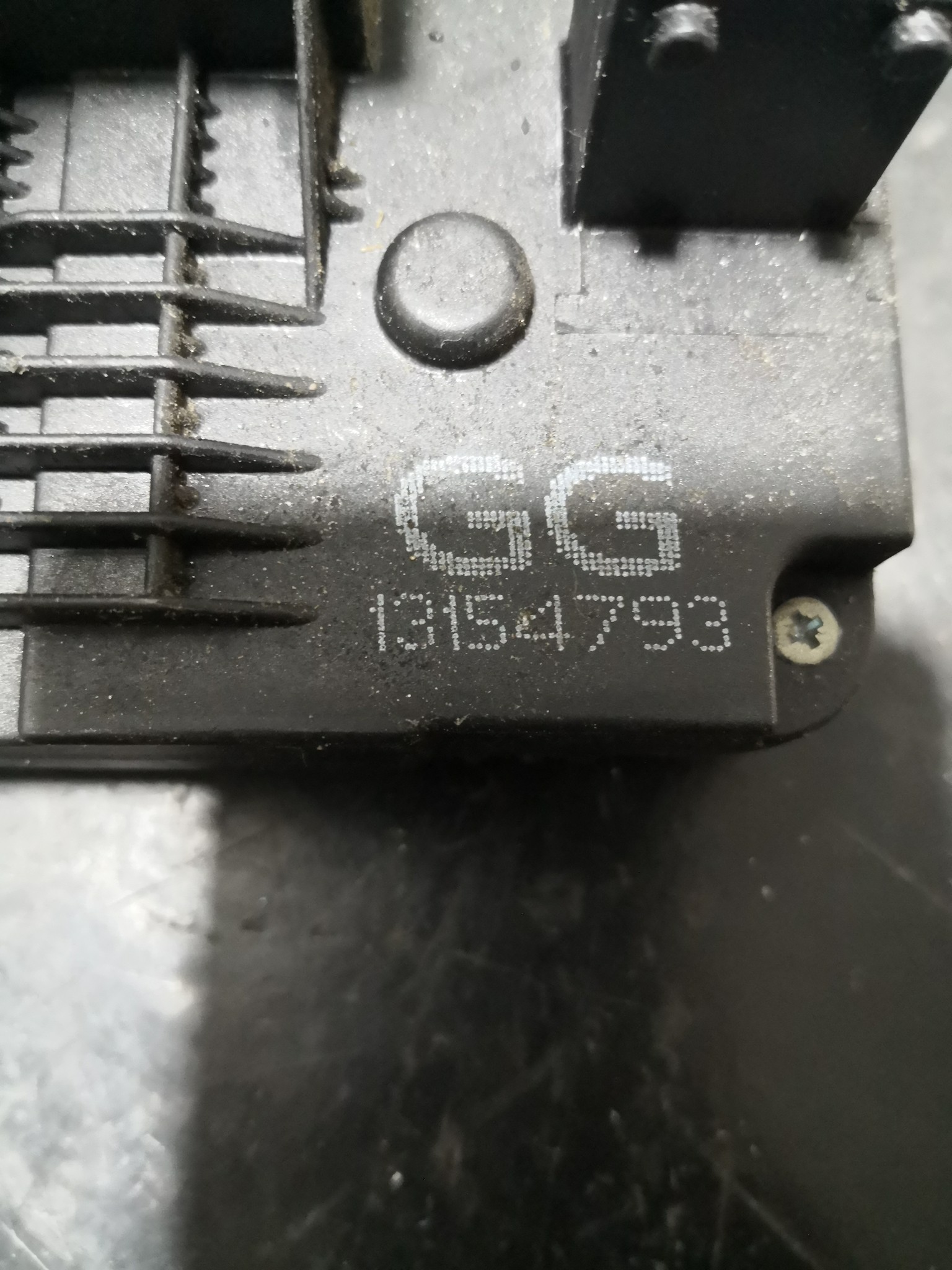 Fecho da Porta Trás Esq OPEL MERIVA A Veículo multiuso (X03) | 03 - 10 Imagem-2