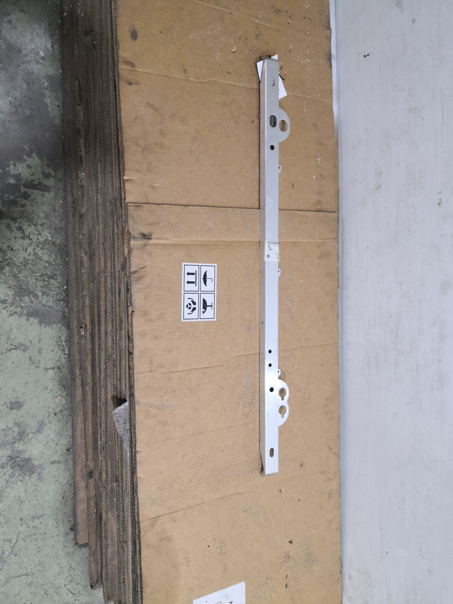 TRAVESSA INFERIOR RADIADORES OPEL - ID S_110021