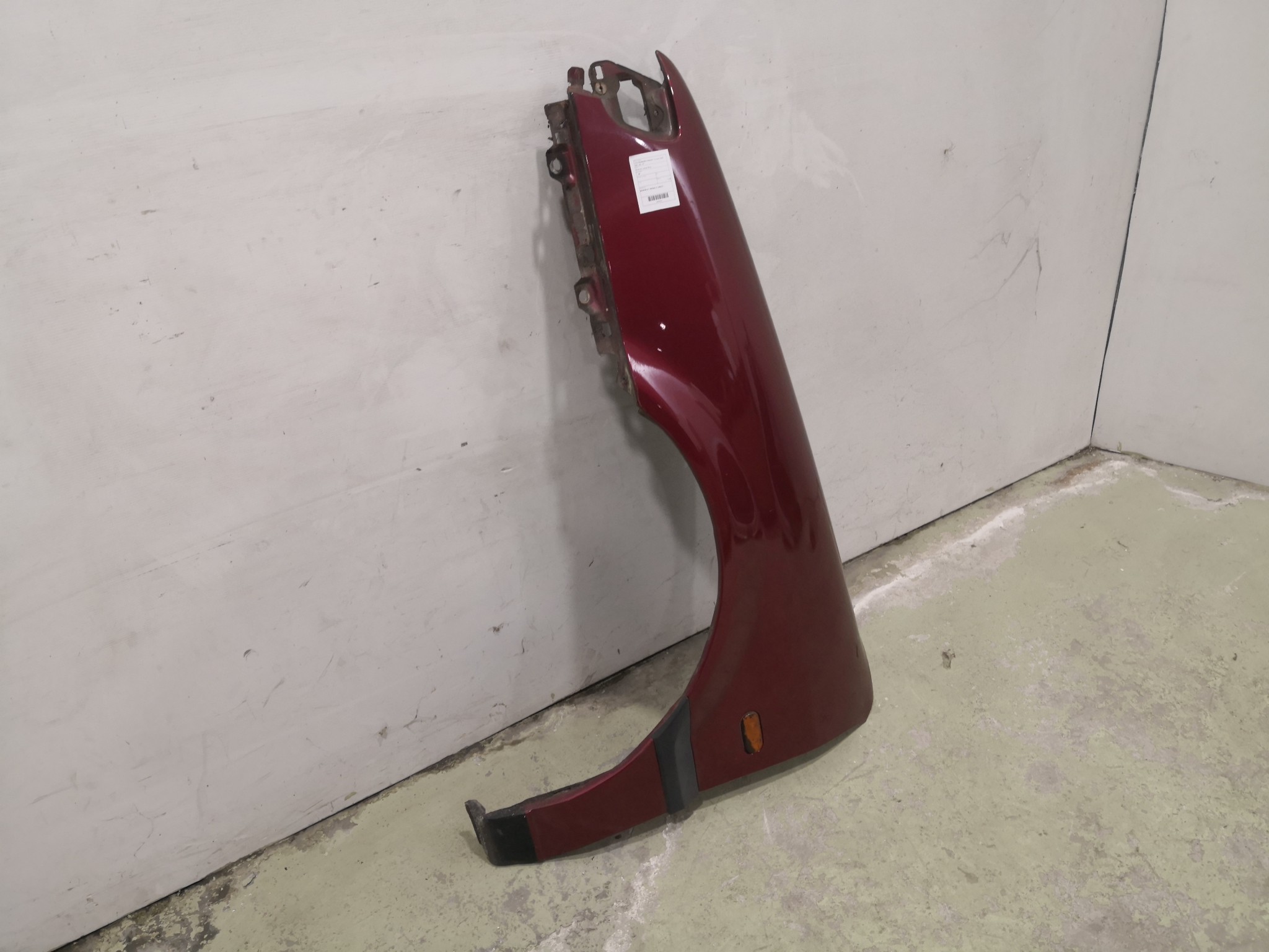 Guarda Lamas Esq VOLKSWAGEN PASSAT Variant (3A5, 35I) | 88 - 97 Imagem-1