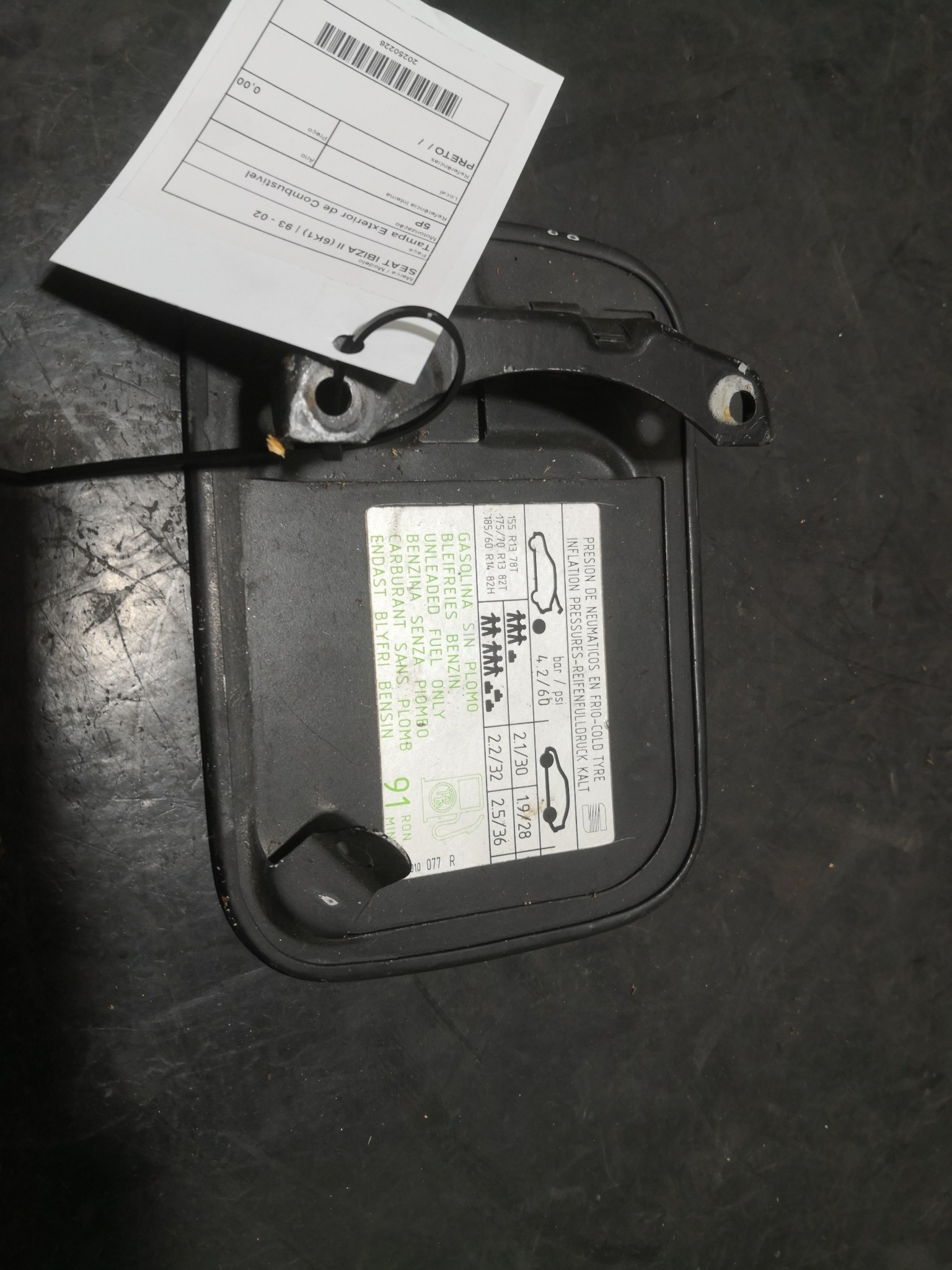 Tampa Exterior de Combustivel SEAT IBIZA II (6K1) | 93 - 02 Imagem-1
