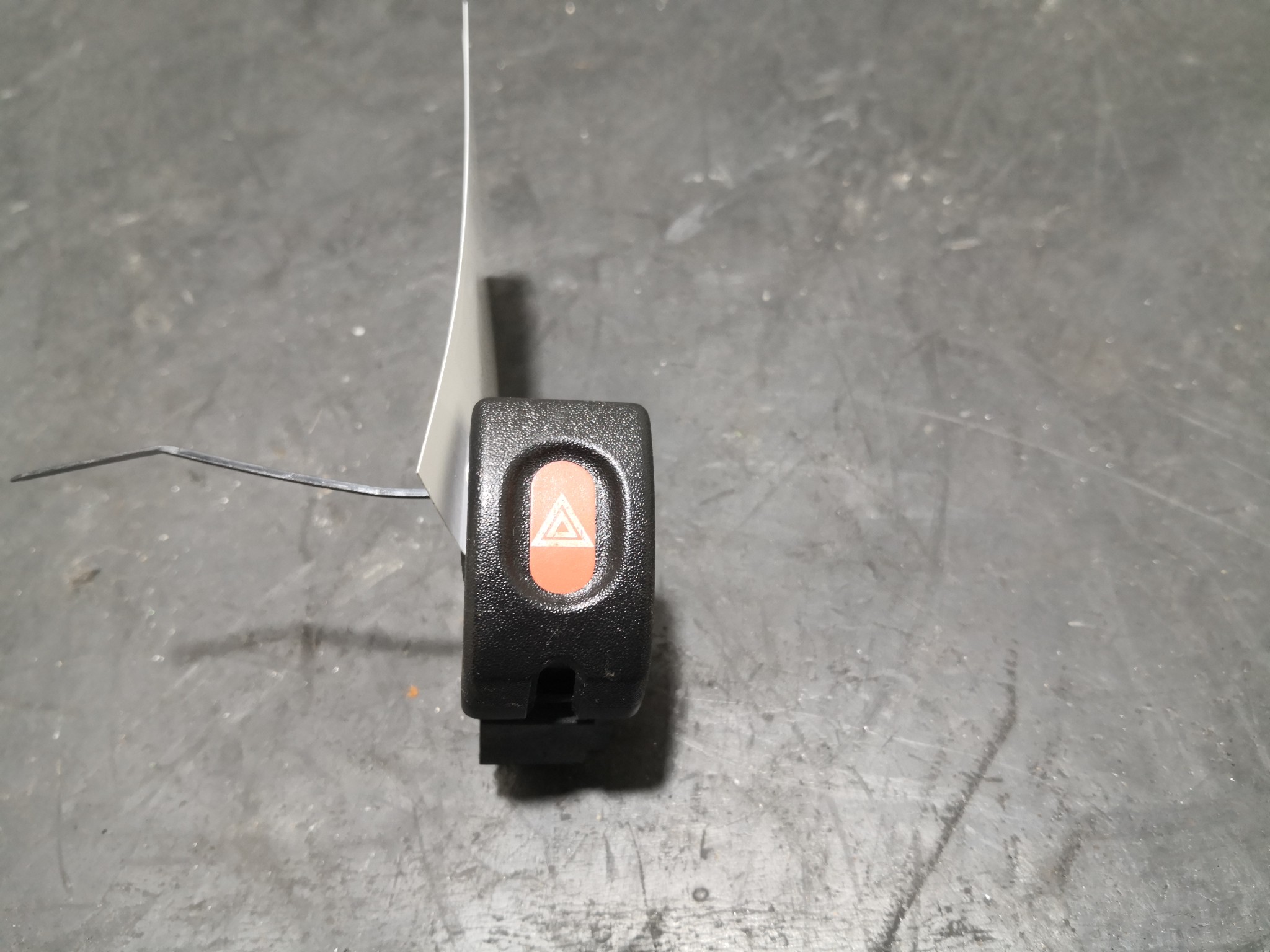 Botão 4 Piscas OPEL - ID S_110346