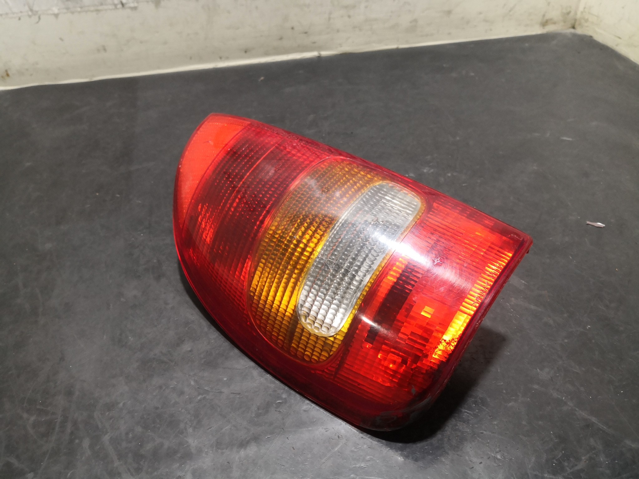 Farolim Stop Esq OPEL - ID S_110402