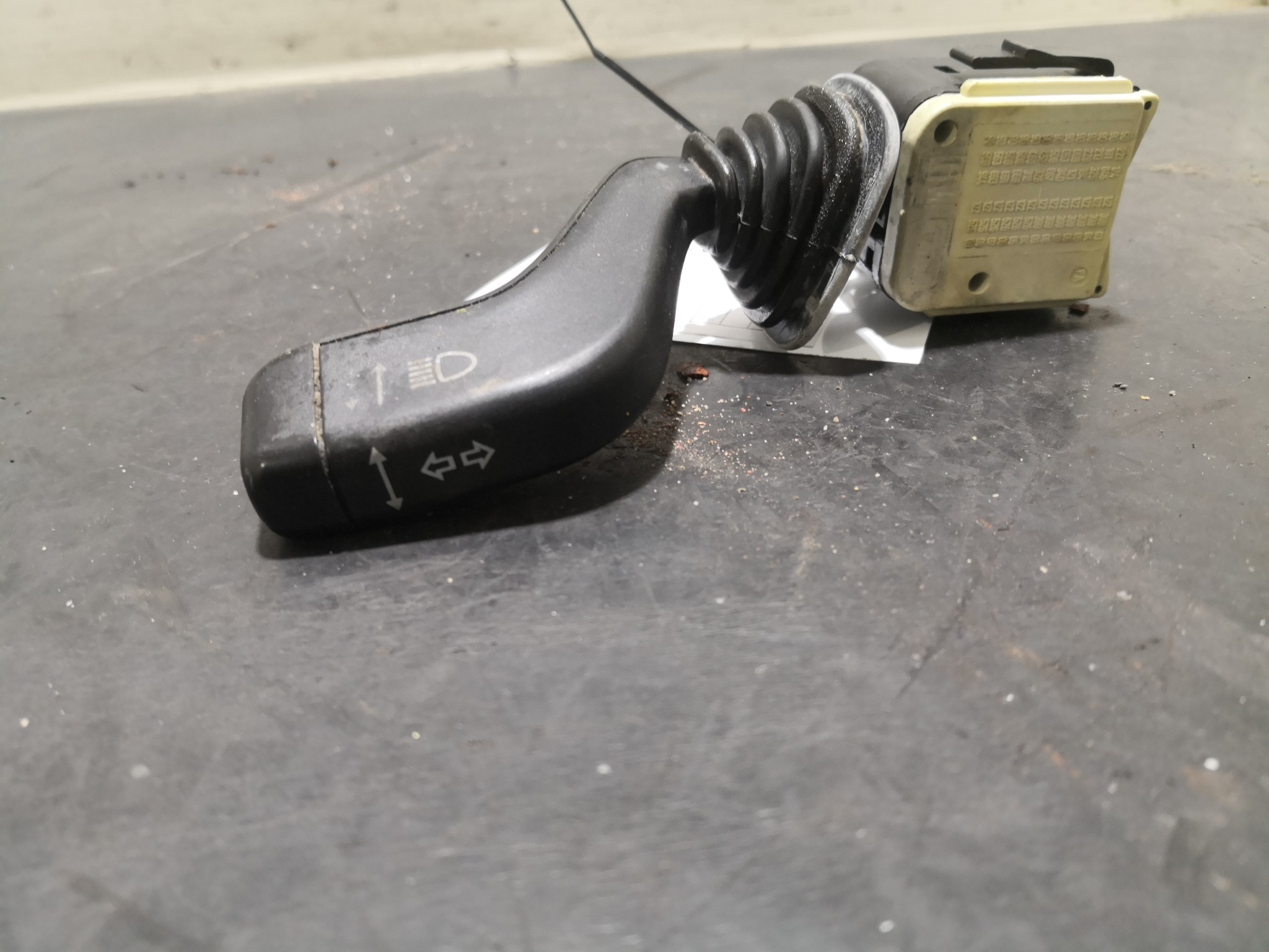 Manipulo Luzes e Piscas OPEL - ID S_110365
