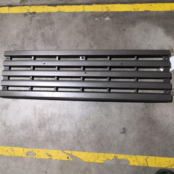 Grelha da Frente NISSAN CABSTAR | 81 - 92 Imagem-1