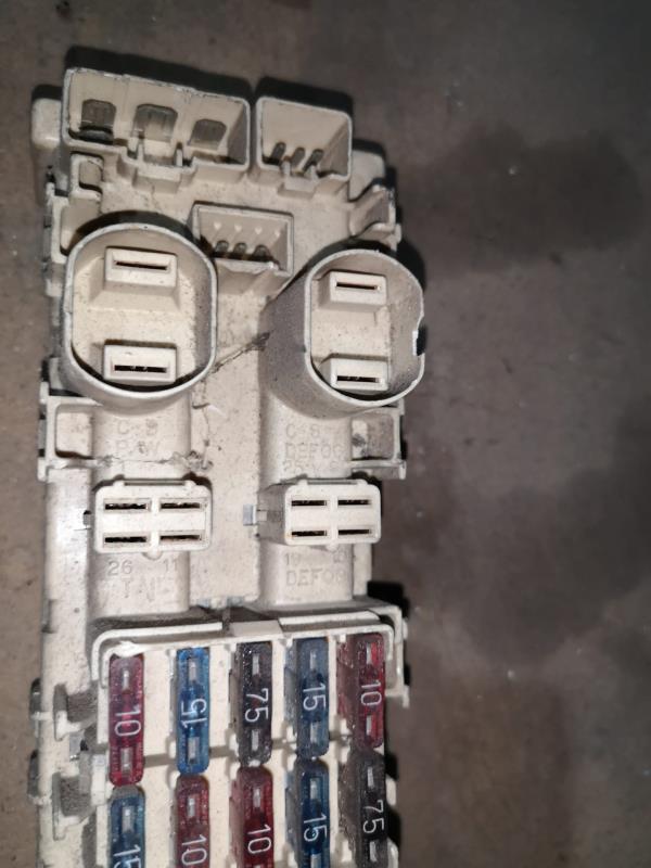 Caixa dos Fusíveis TOYOTA CARINA II (_T17_) | 87 - 92 Imagem-2