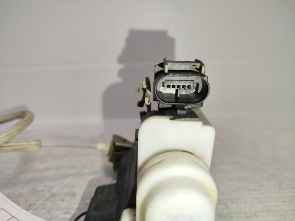 Fecho da Porta Frente Dto AUDI A4 (8D2, B5) | 94 - 01 Imagem-5