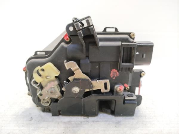 Fecho da Porta Frente Esq AUDI A6 (4B2, C5) | 97 - 05 Imagem-3