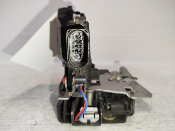 Fecho da Porta Frente Esq AUDI A6 (4B2, C5) | 97 - 05 Imagem-5