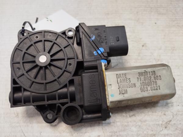 Motor elevador trás esq. BMW - ID S_110181