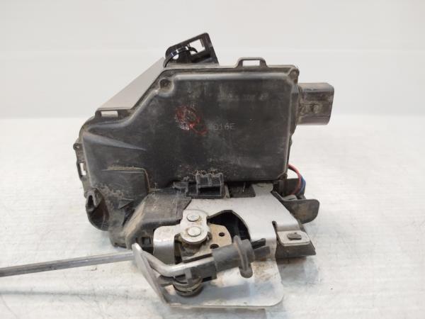 Fecho da Porta Frente Dto AUDI - ID S_110186