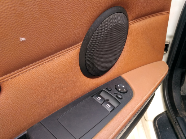 Forra Porta Frente Esquerda (20180314).