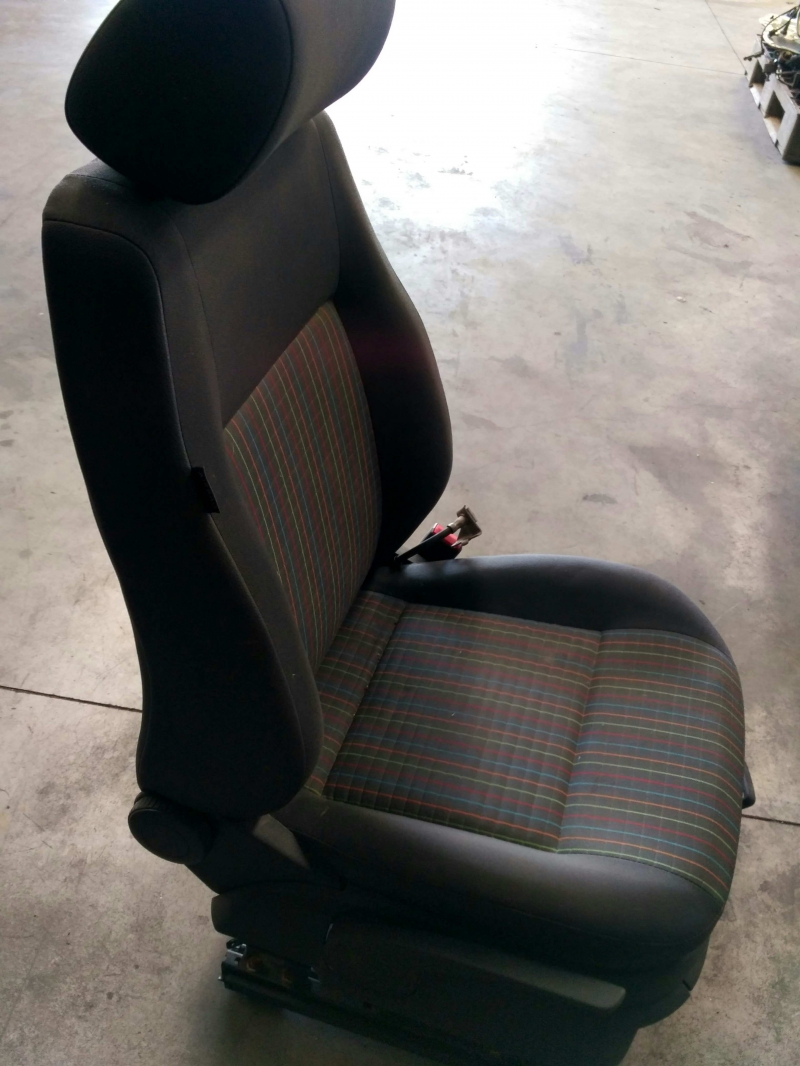 Banco Passageiro (20148237).