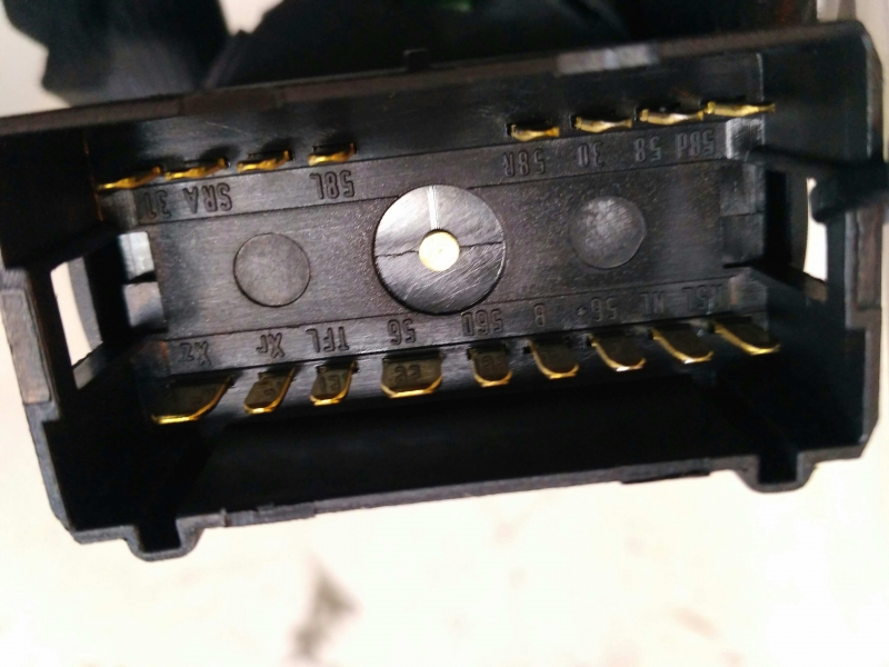 Botão / Comando interruptor luzes (20172252).