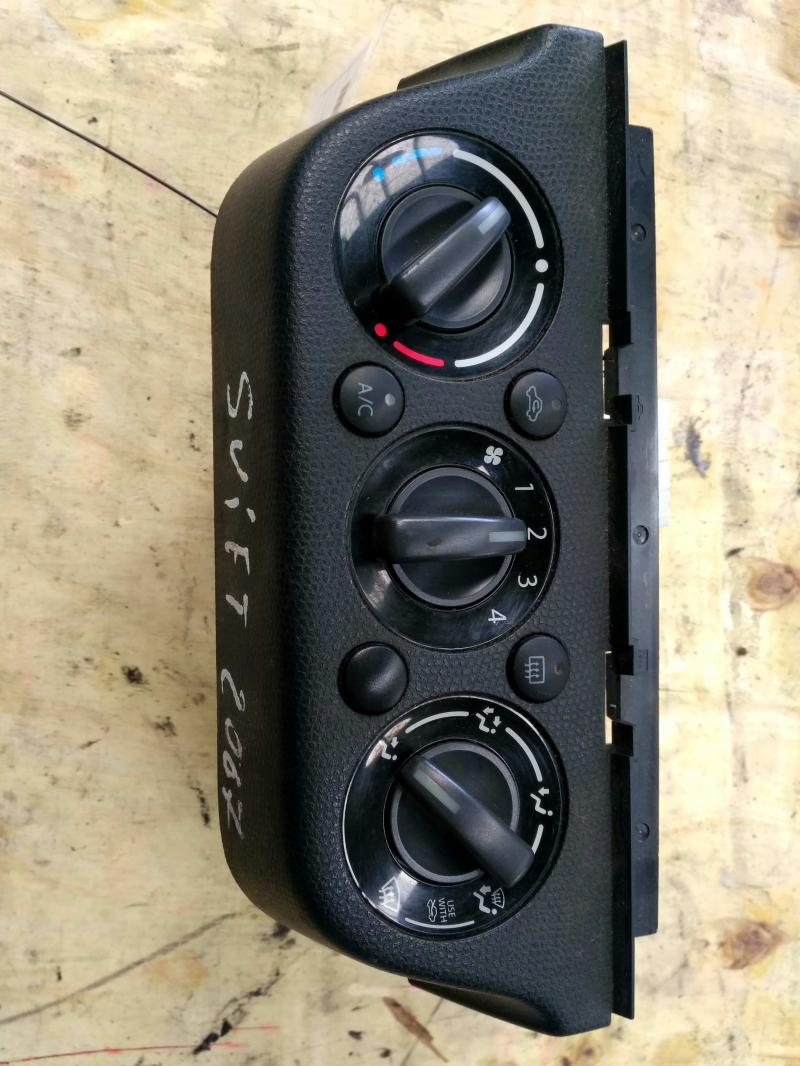 Comando / Modulo de Ar Condicionado (20173304).