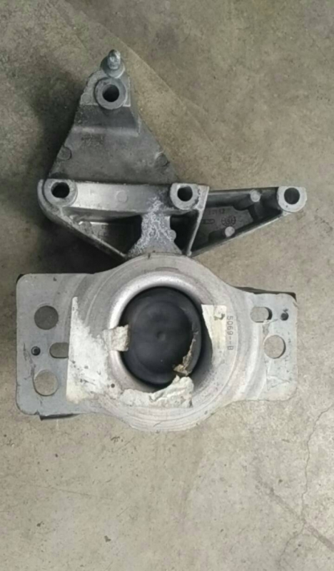 Apoio de Motor (20185311).