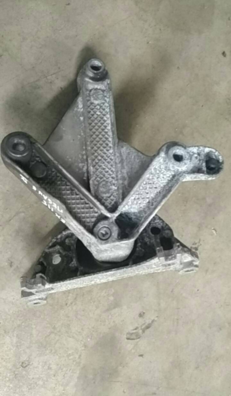 Apoio de Motor (20185311).