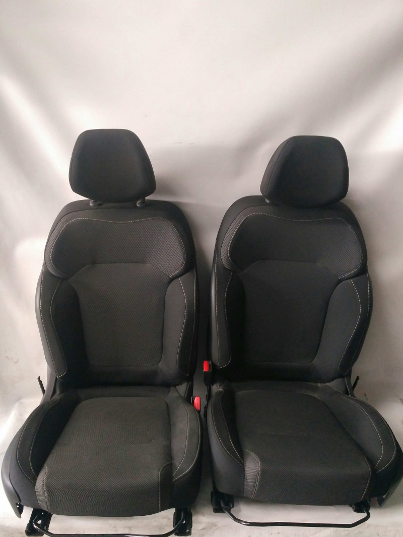 Bancos Frente (20203588).