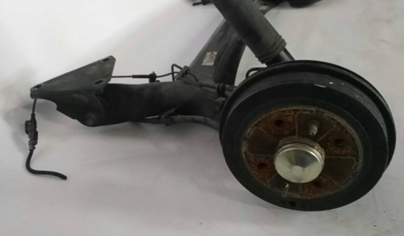 Eixo Traseiro Tambor (20204032).