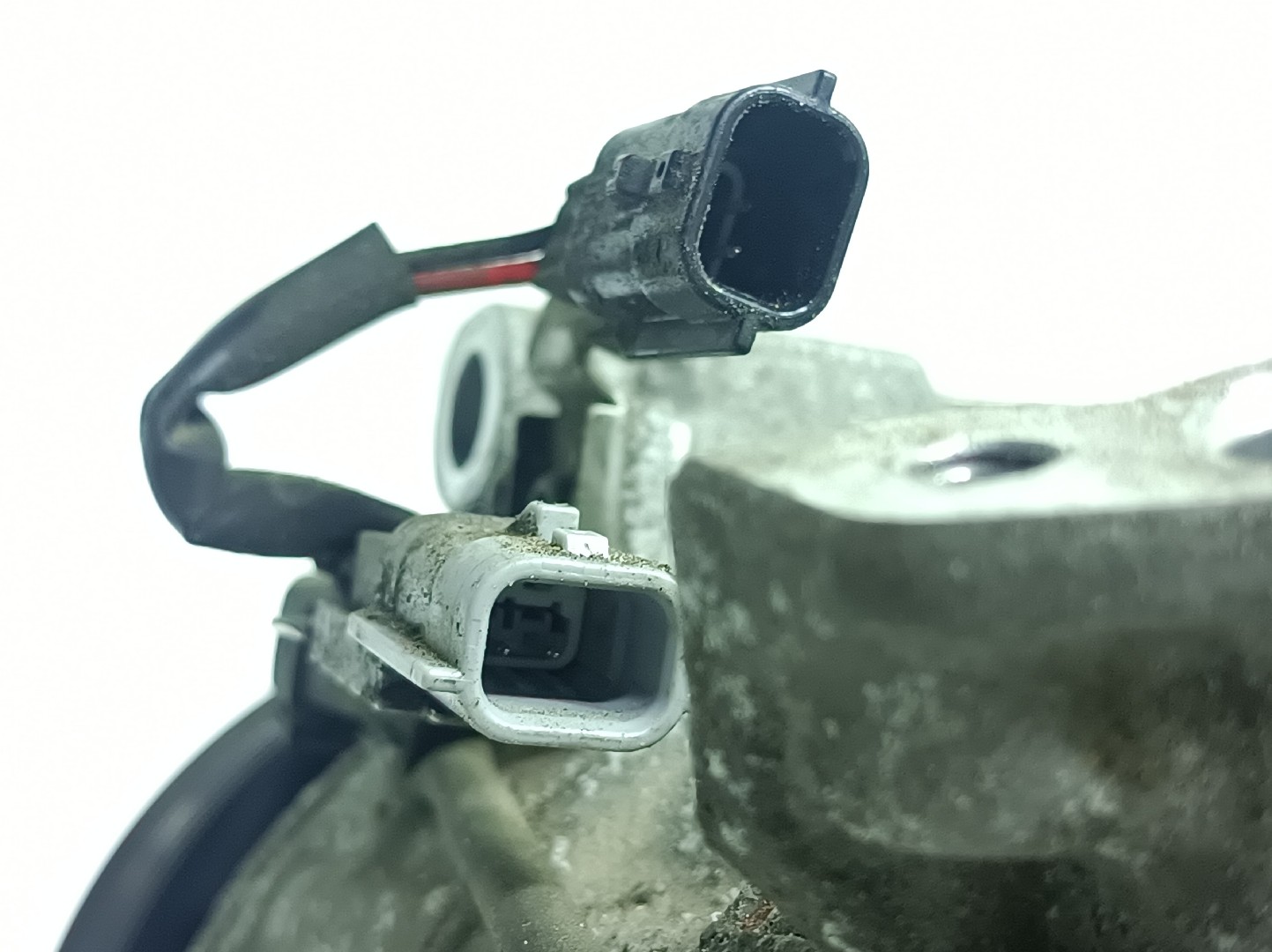 Compressor do Ar condicionado RENAULT MEGANE IV três volumes | 16 -  Imagem-2