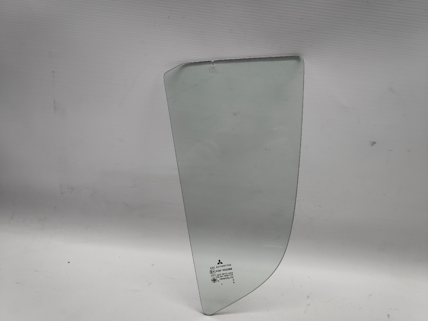 Porte Arrière Gauch en verre MITSUBISHI L 200 (KA_T, KB_T) | 04 - 16