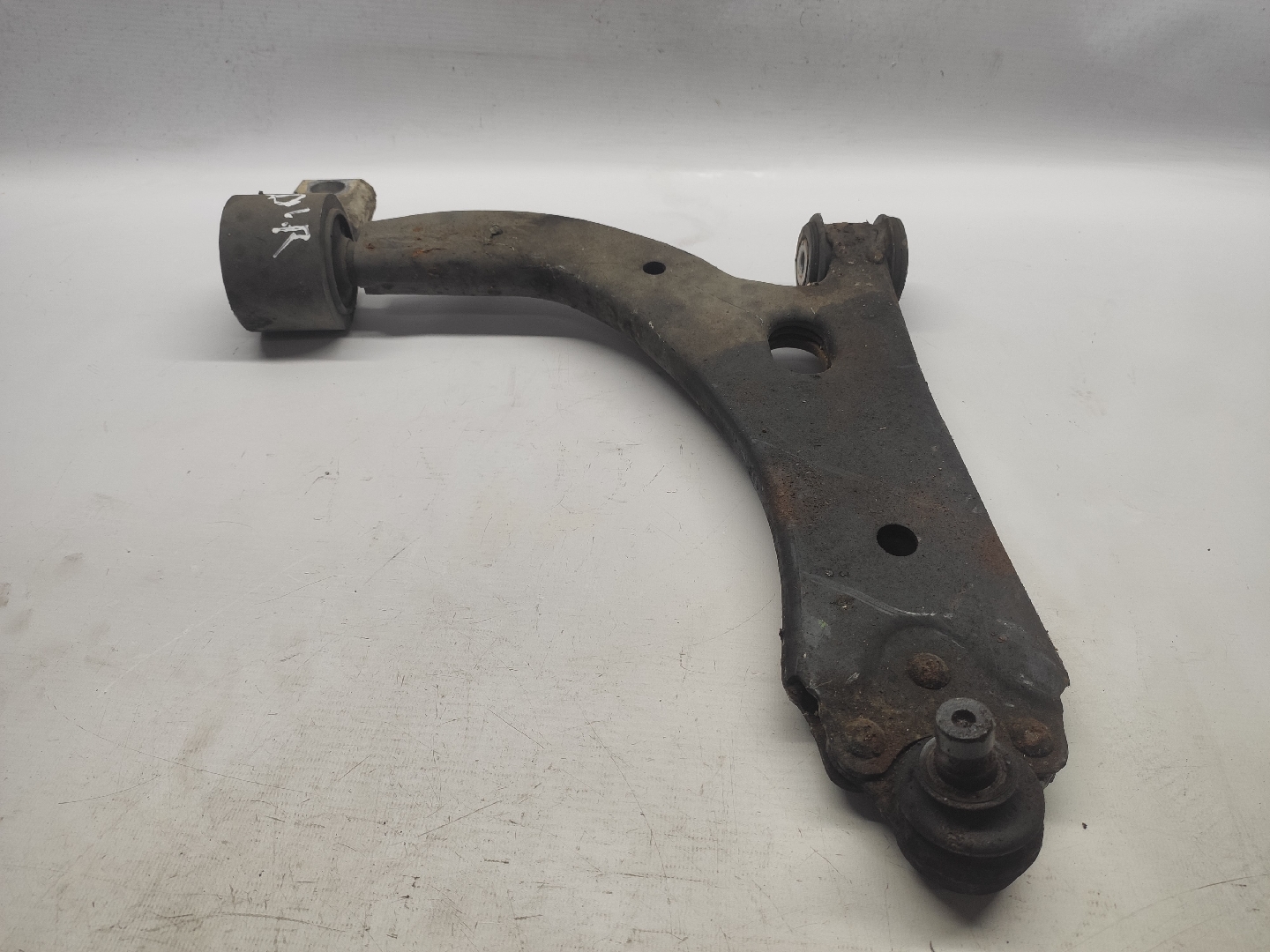 Braço Suspensao Frente Direito FORD FIESTA V (JH_, JD_) | 01 - 14