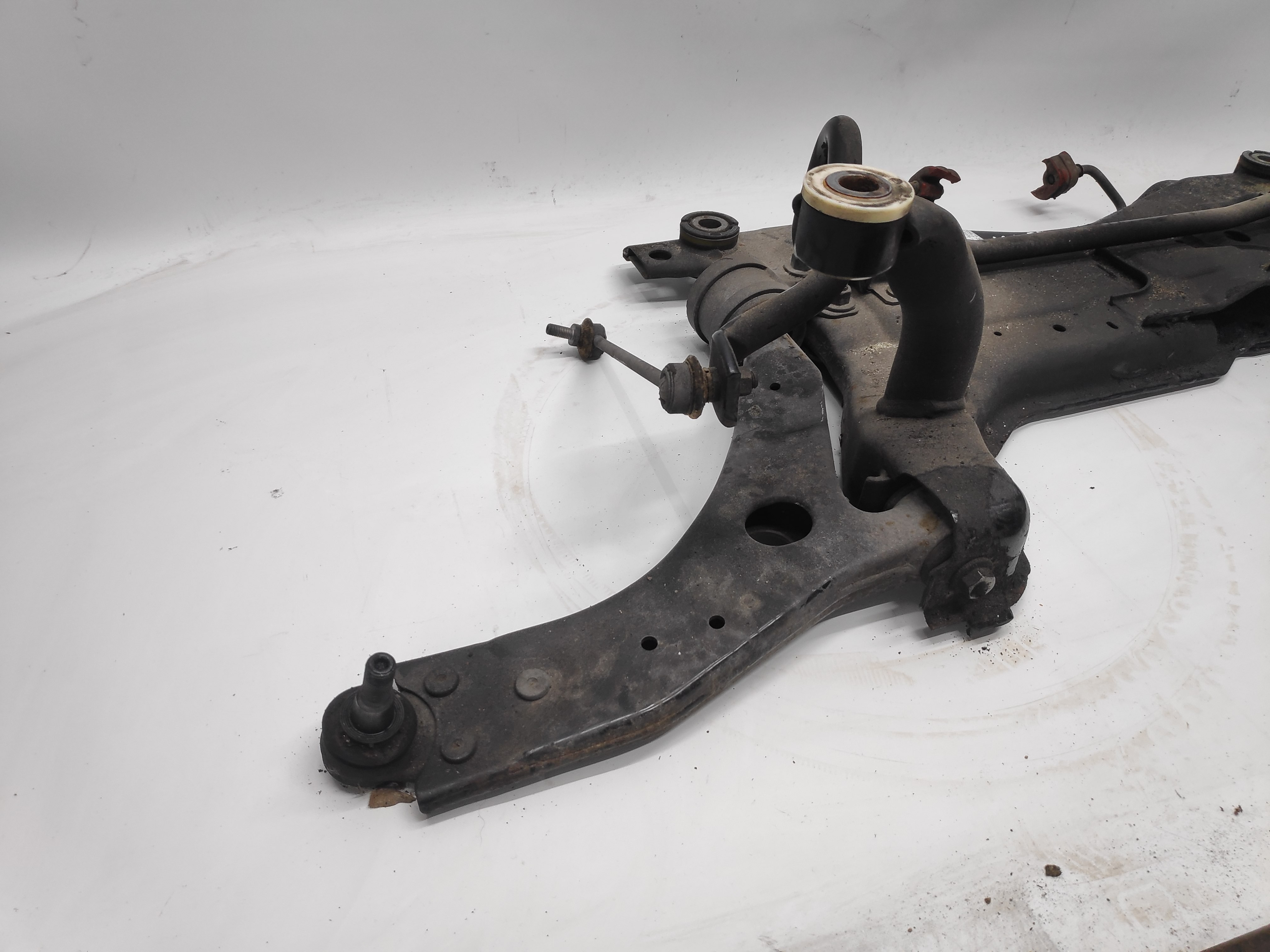 Braço Suspensao Frente Direito FORD FOCUS II (DA_, HCP, DP) | 04 - 13