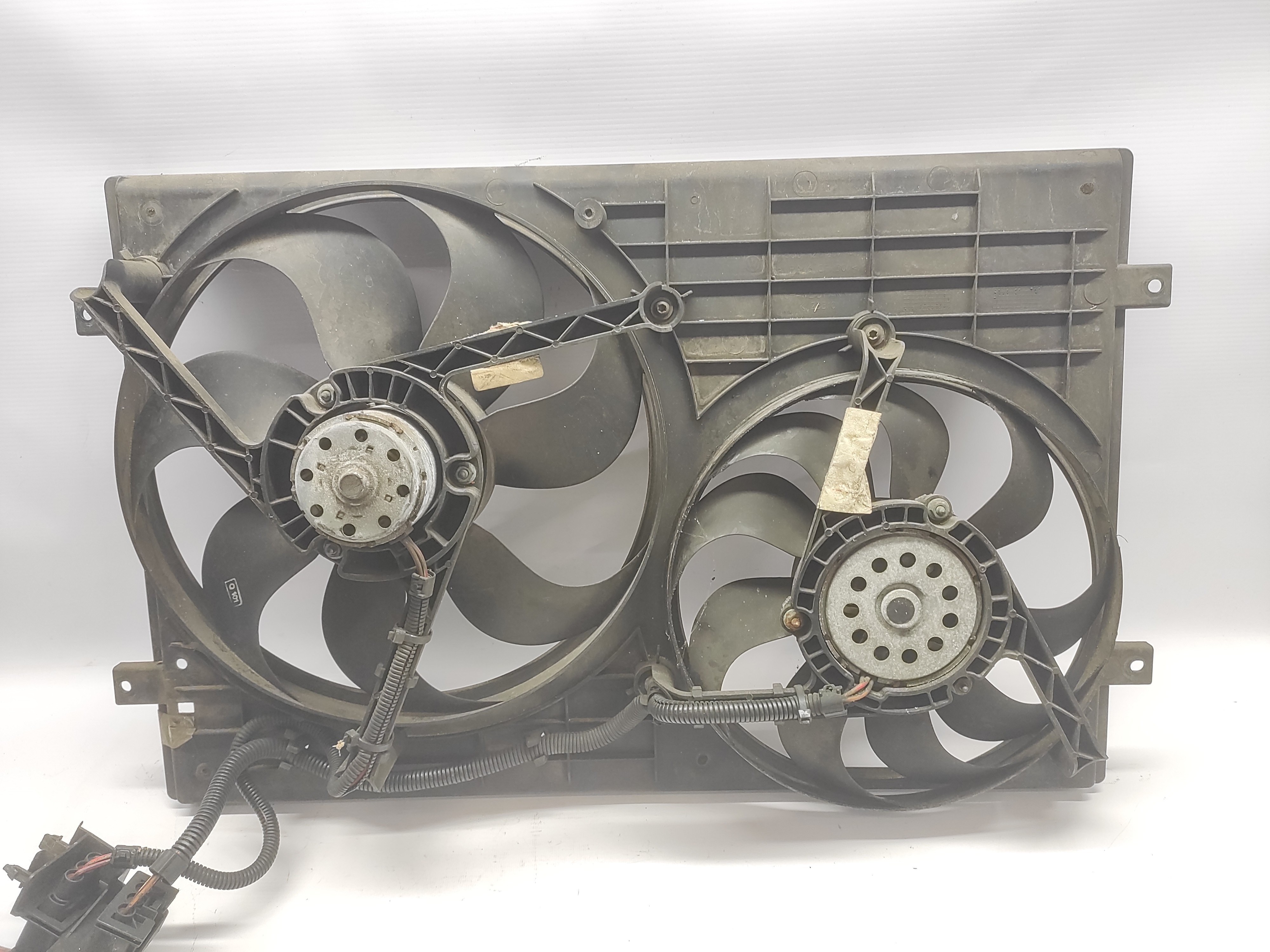Radiator Fan w/ support SEAT IBIZA III (6L1) | 02 - 09