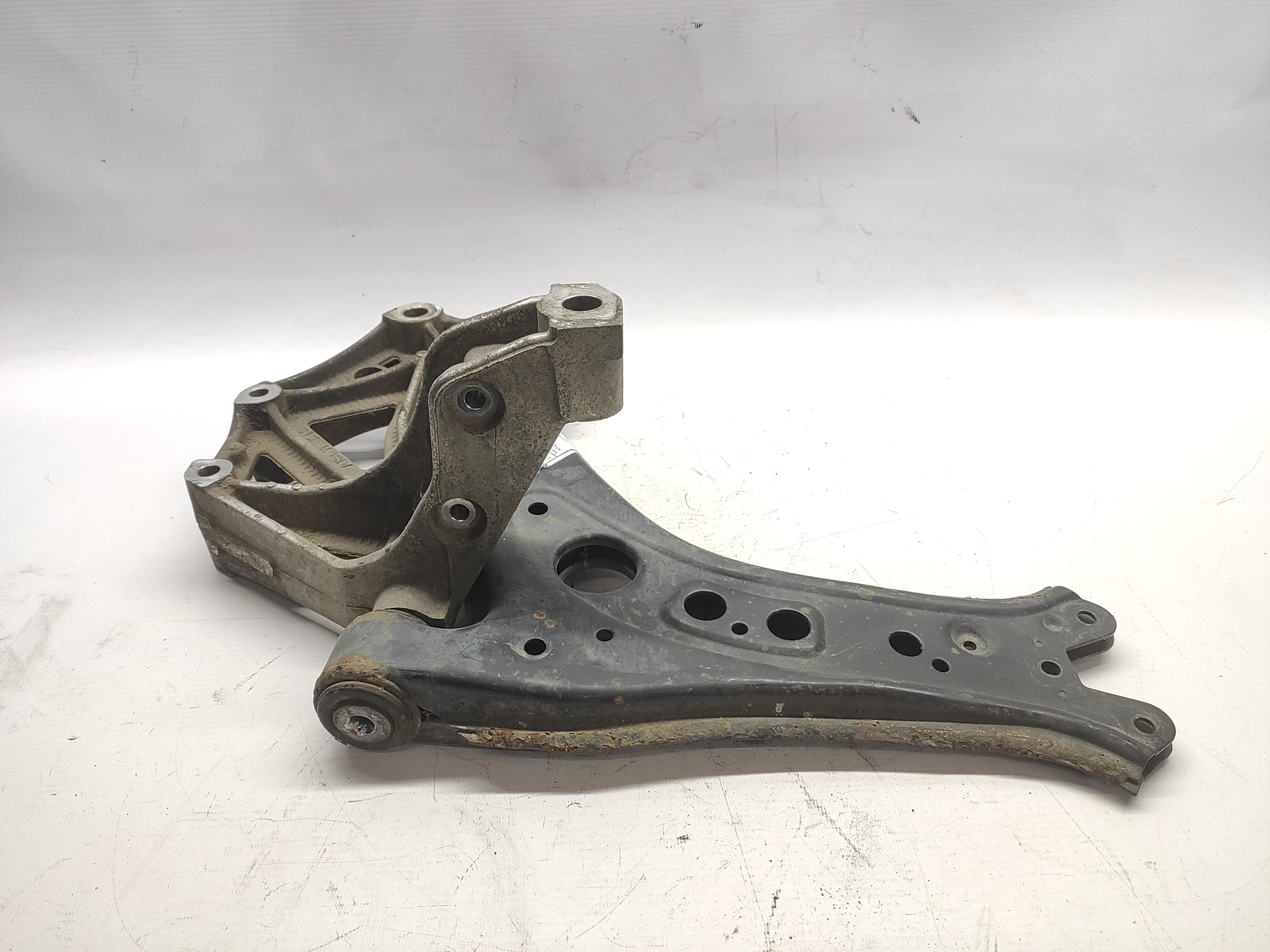 Braço Suspensao Frente Esquerdo SEAT IBIZA III (6L1) | 02 - 09