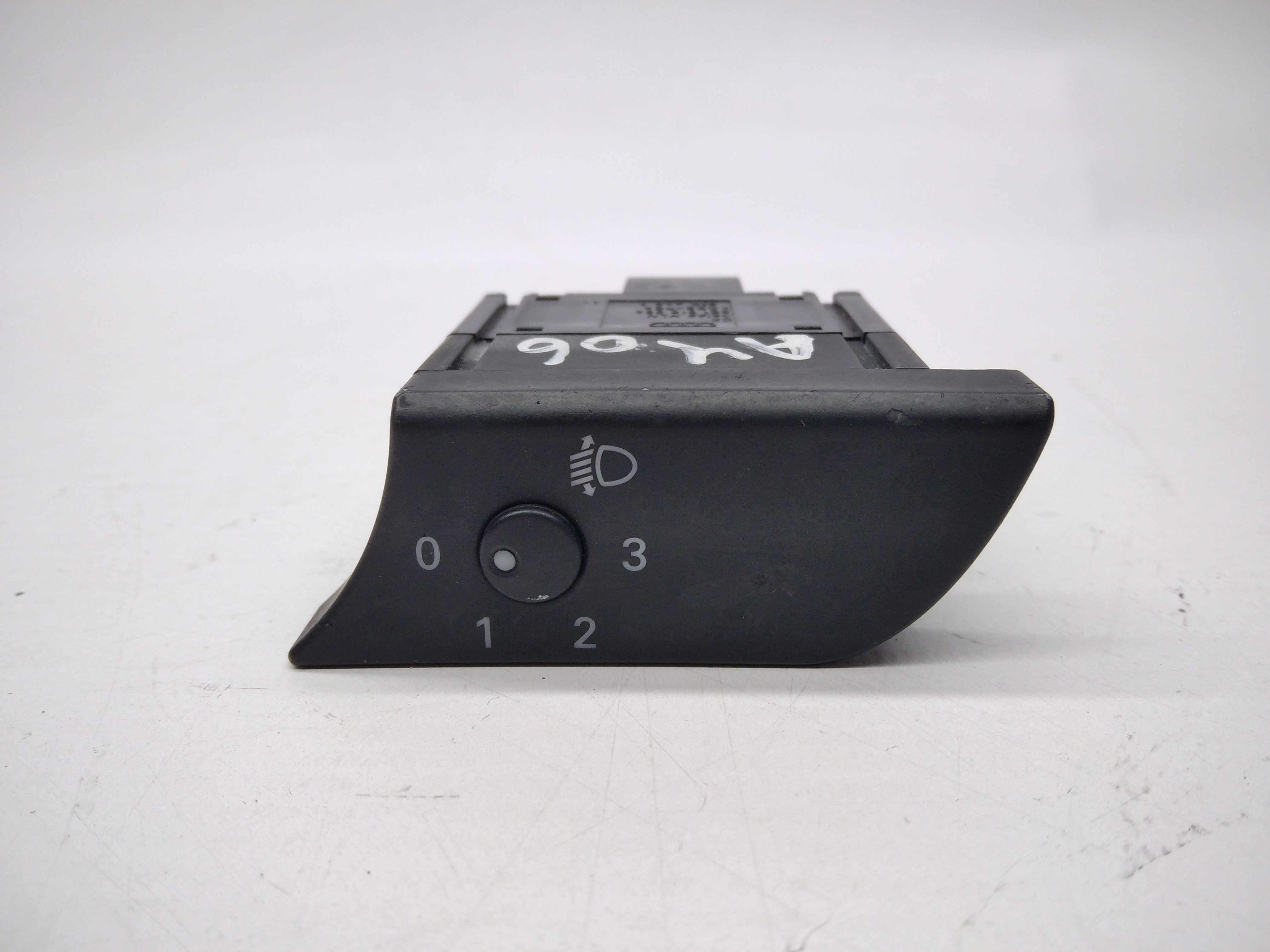 Interruptor Regulaçao Altura Farois AUDI A4 (8EC, B7) | 04 - 08