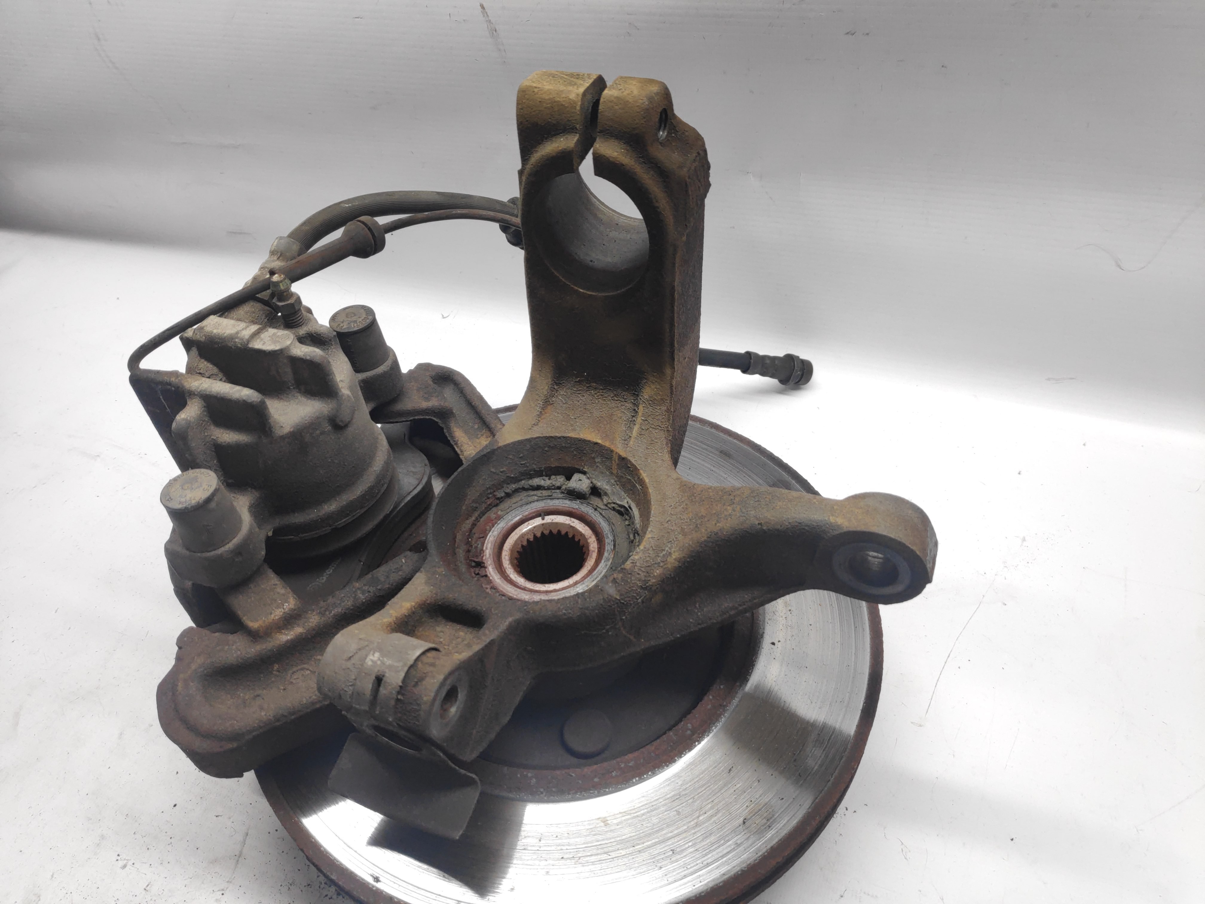 Right Front Steering Knuckle FORD FOCUS Caixa/Combi (DNW) | 98 - 05 Imagem-2