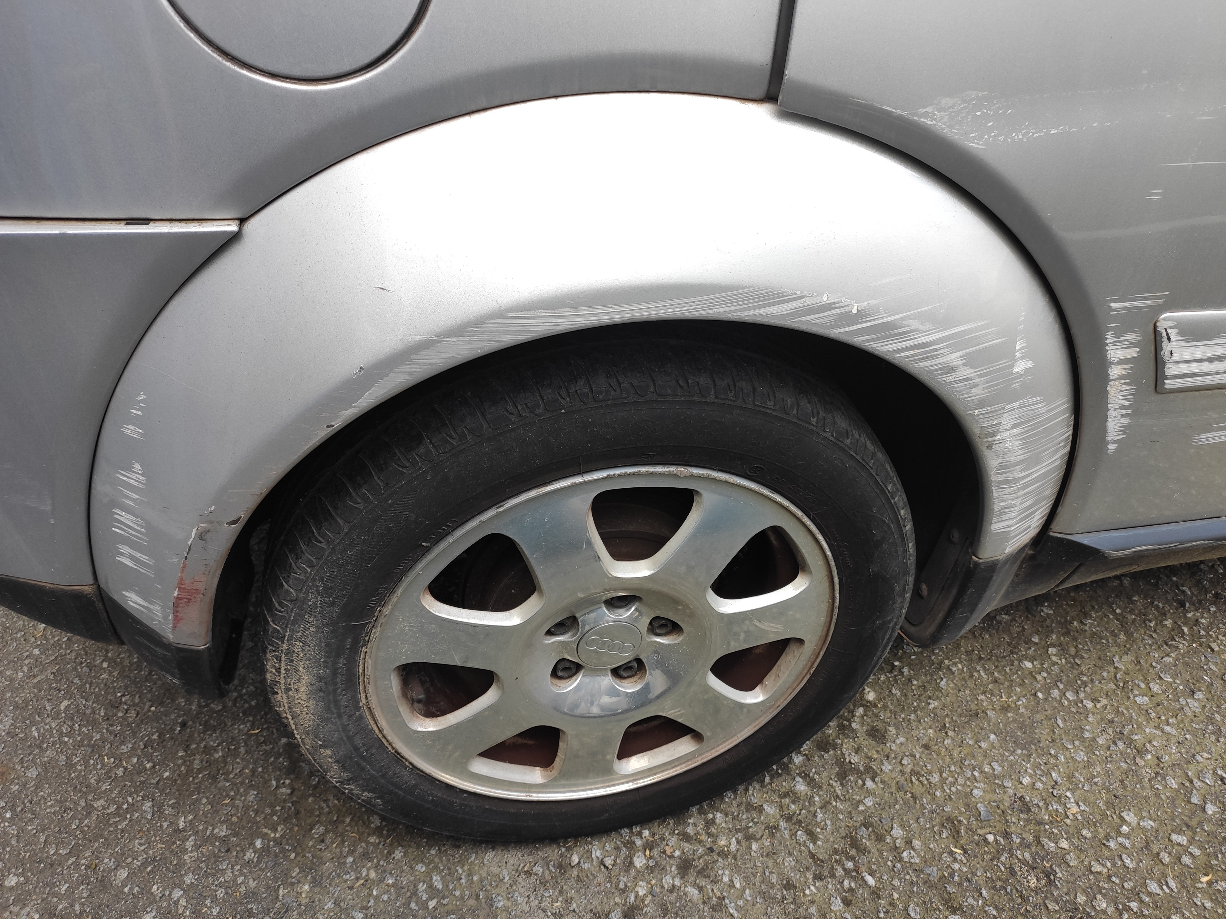 Guarda Lamas Trás Direito AUDI A2 (8Z0) | 00 - 05