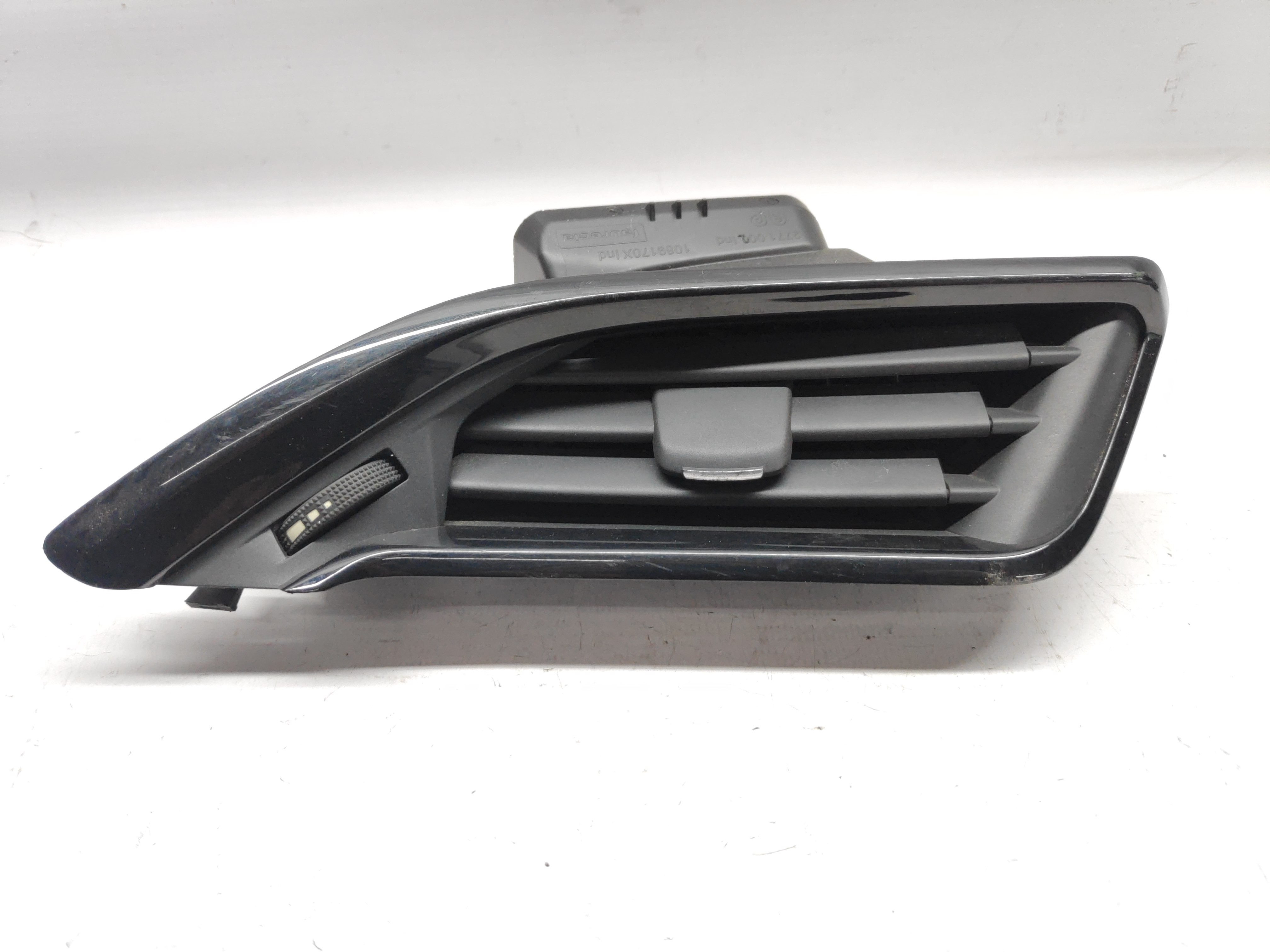 Grelha Interior Ventilaçao PEUGEOT 208 I (CA_, CC_) | 12 - 