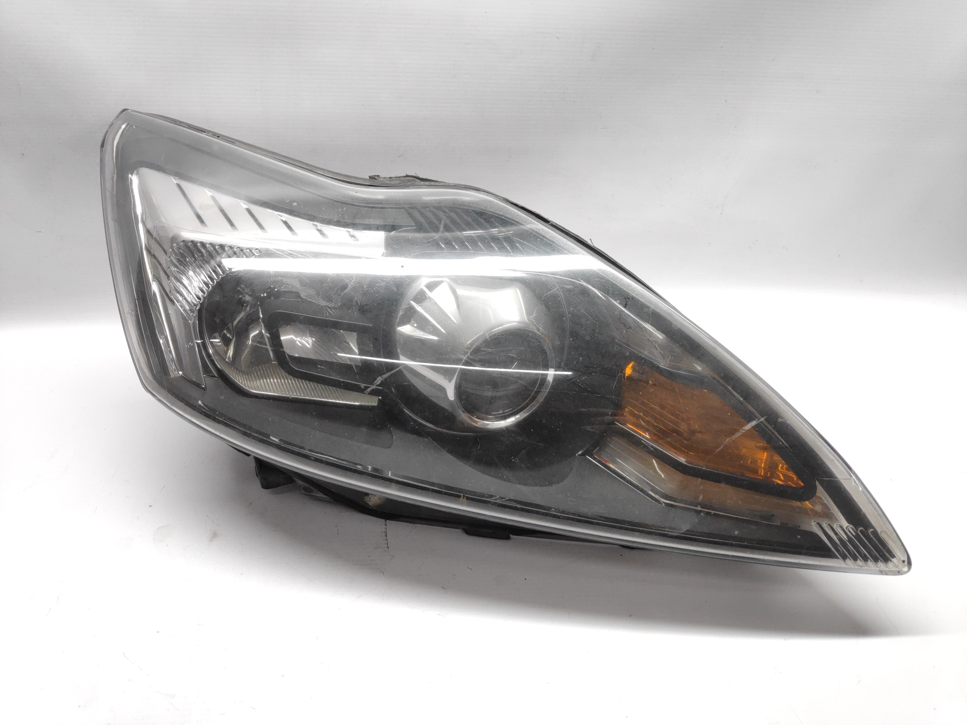 Farol / Optica Direita Xenon FORD FOCUS II (DA_, HCP, DP) | 04 - 13