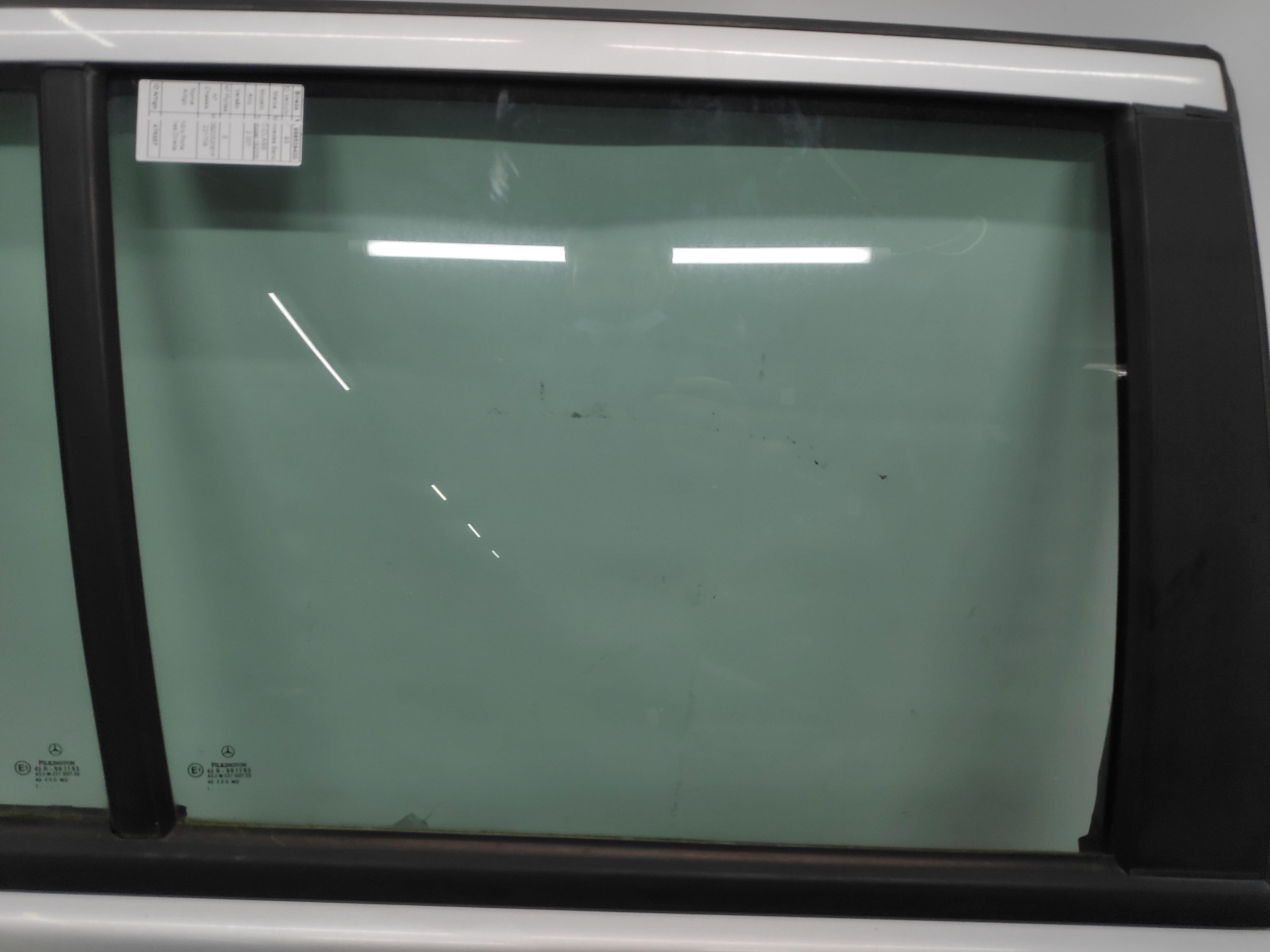 Vidrio Puerta Trasero derecho MERCEDES-BENZ C-CLASS T-Model (S203) | 01 - 07