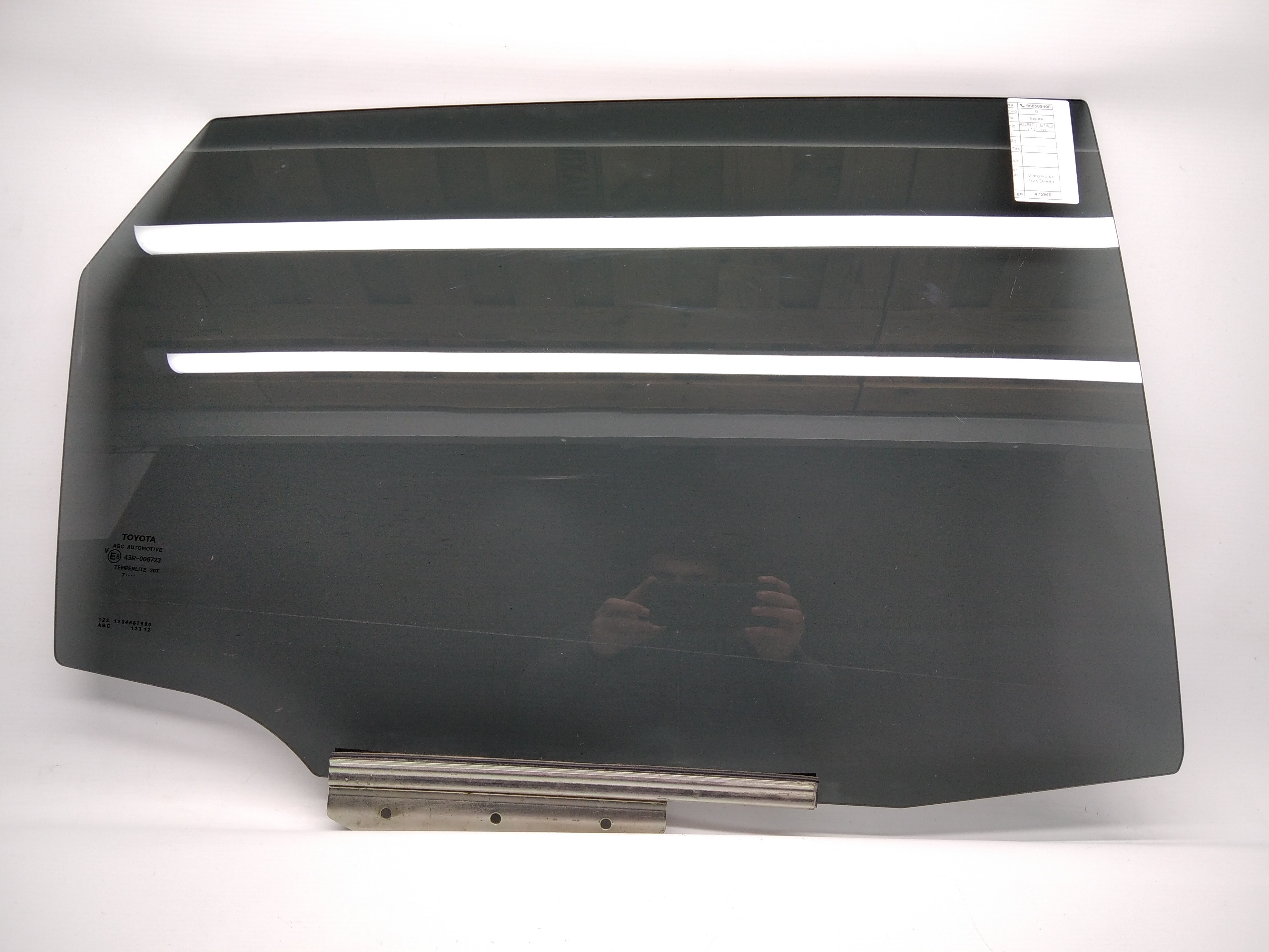 Destra di vetro TOYOTA AURIS (_E18_) | 12 - 18