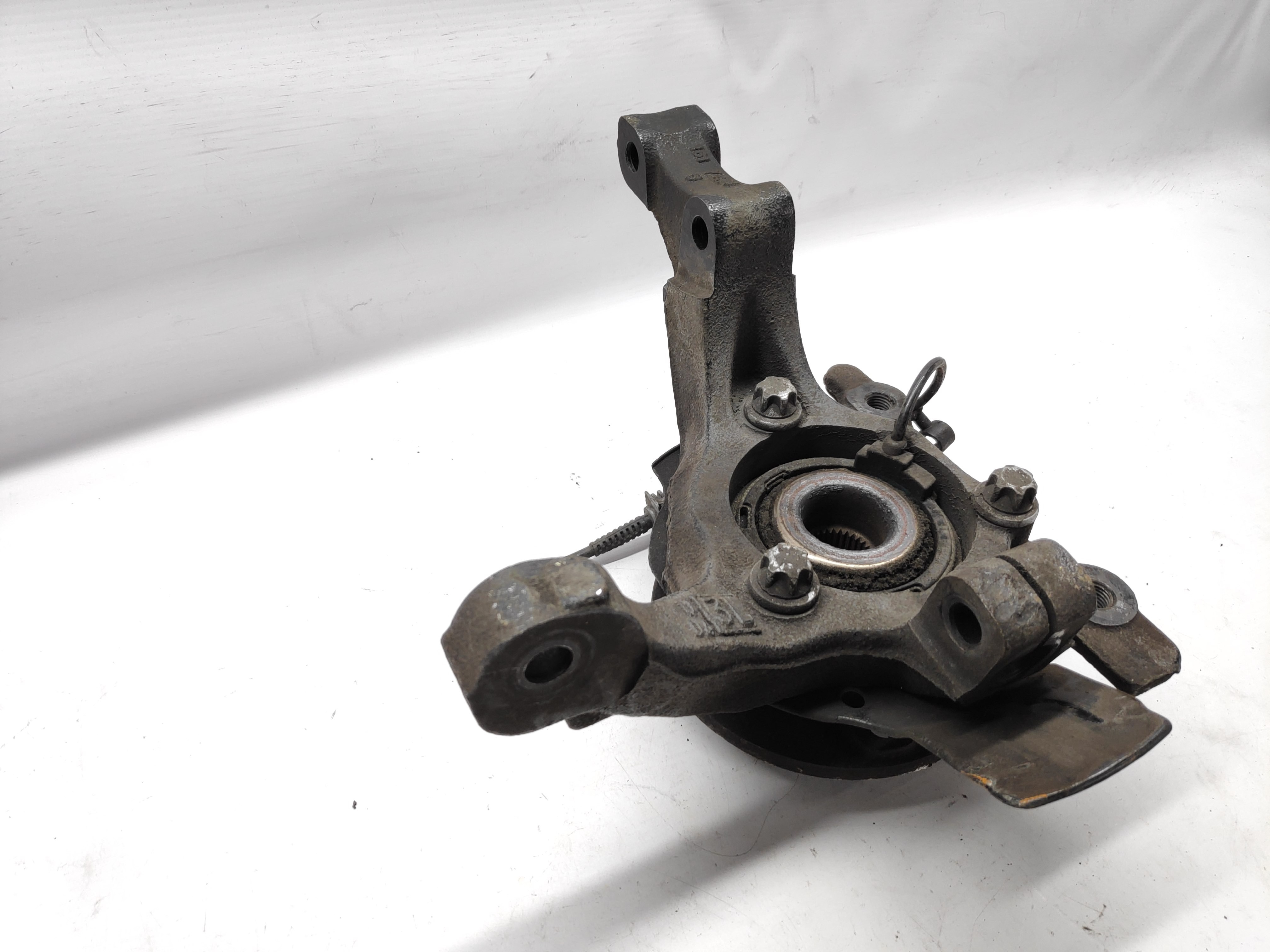 Left Front Steering Knuckle Opel Astra H Caixa Bireda