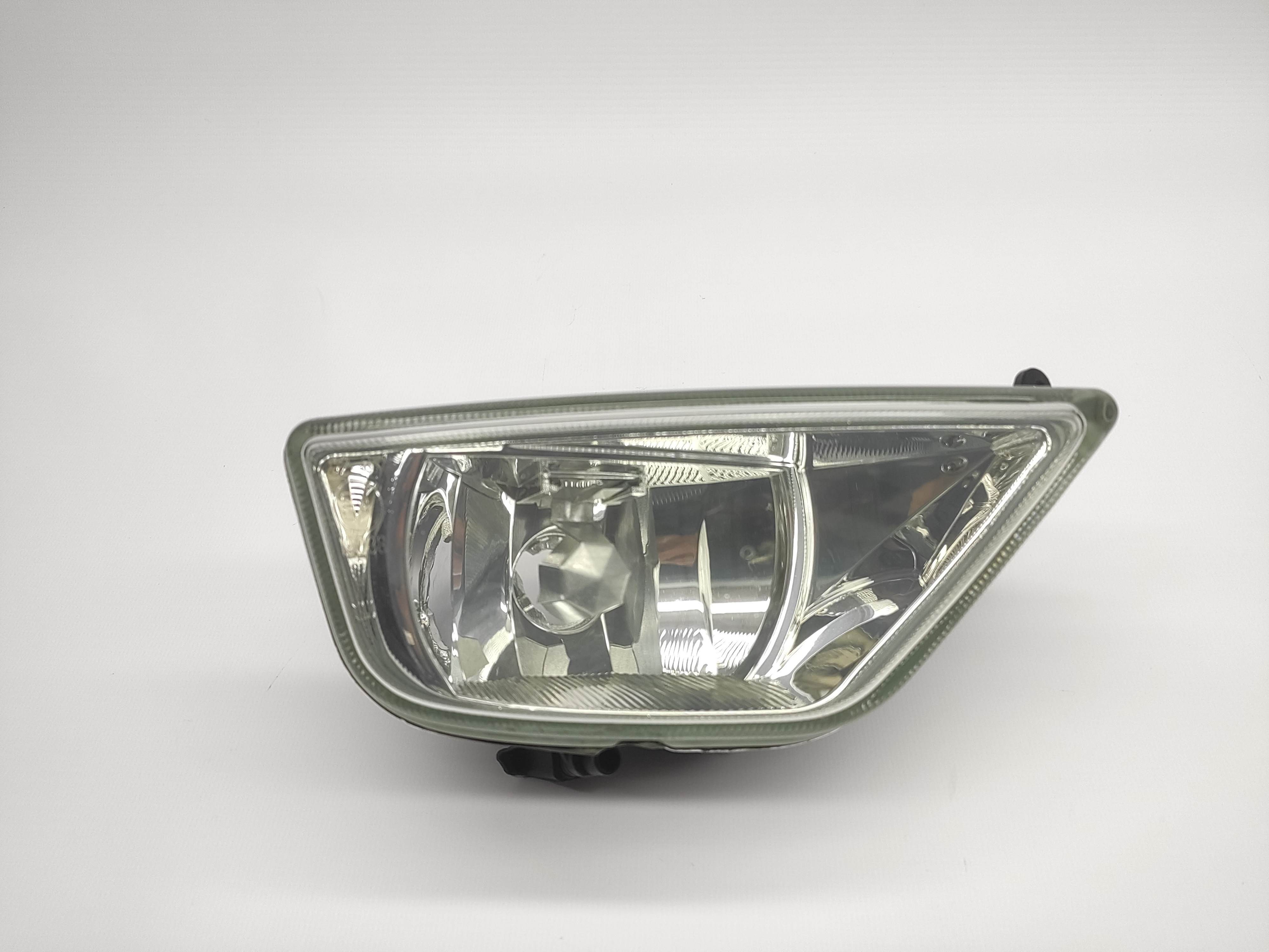 Farol Nevoeiro Direito FORD FOCUS (DAW, DBW) | 98 - 09