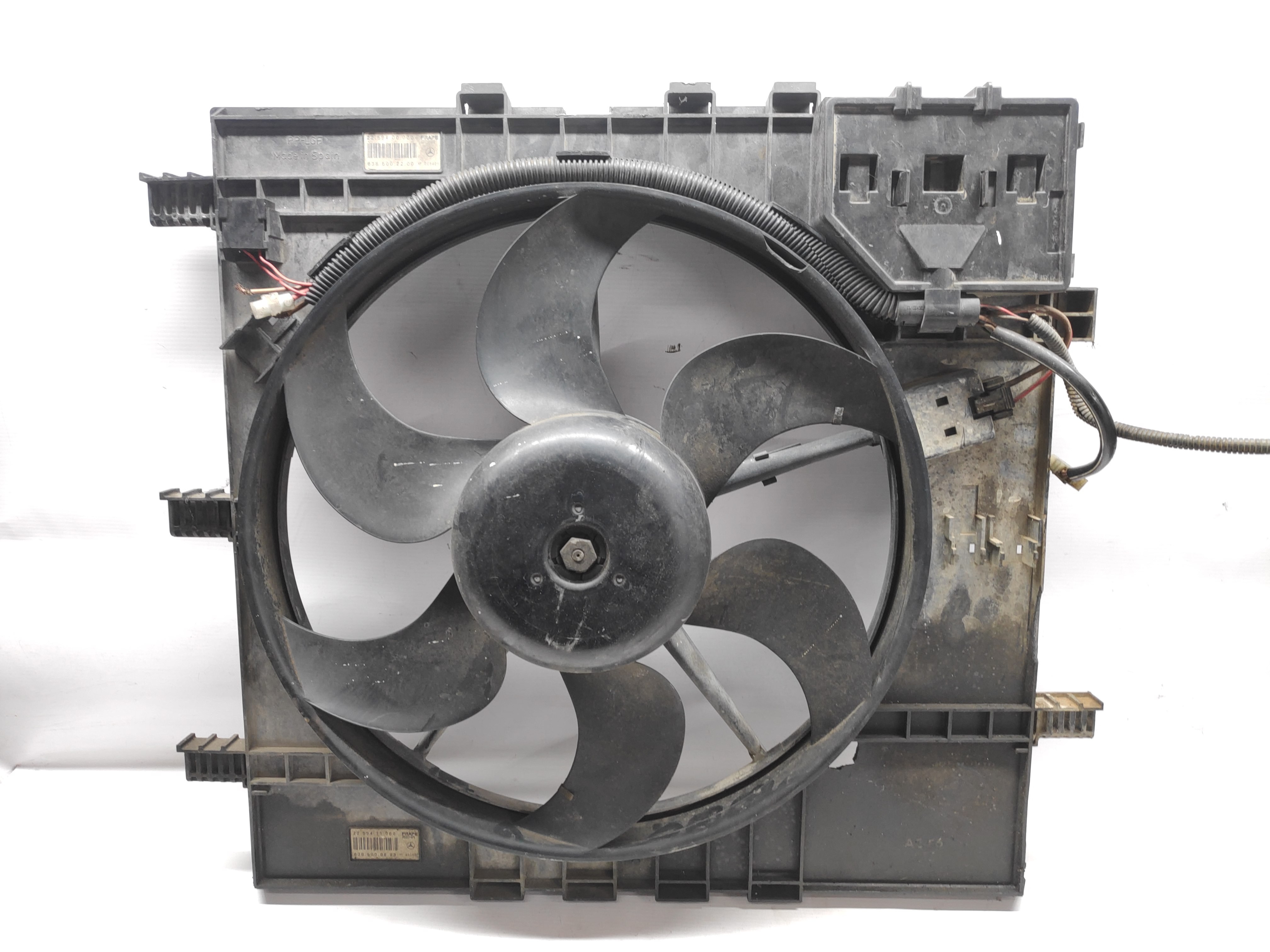Radiator Fan w/ support MERCEDES-BENZ VITO Caixa (638) | 97 - 03