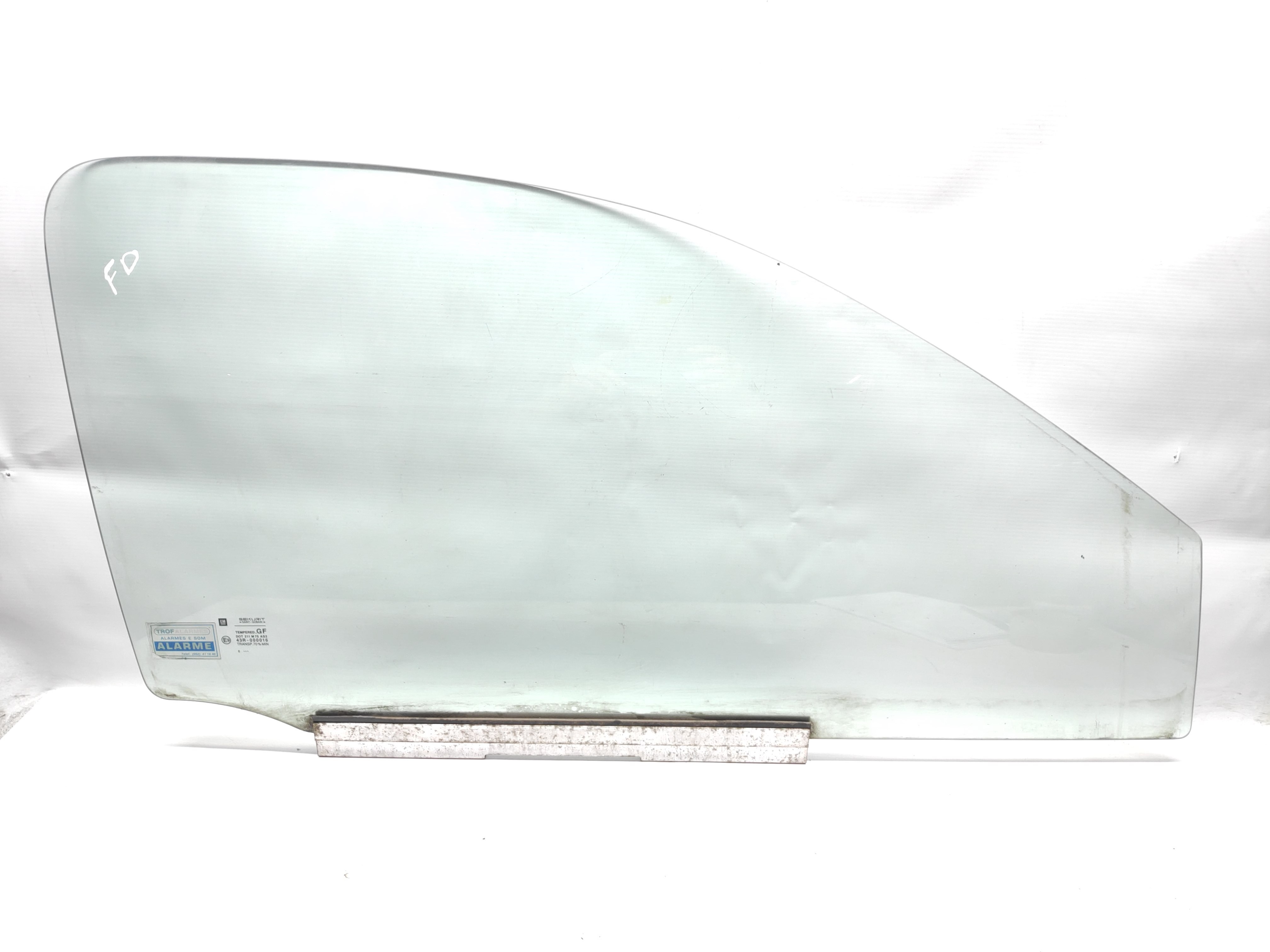 Dto di vetro della porta anteriore OPEL CORSA B (S93) | 93 - 02