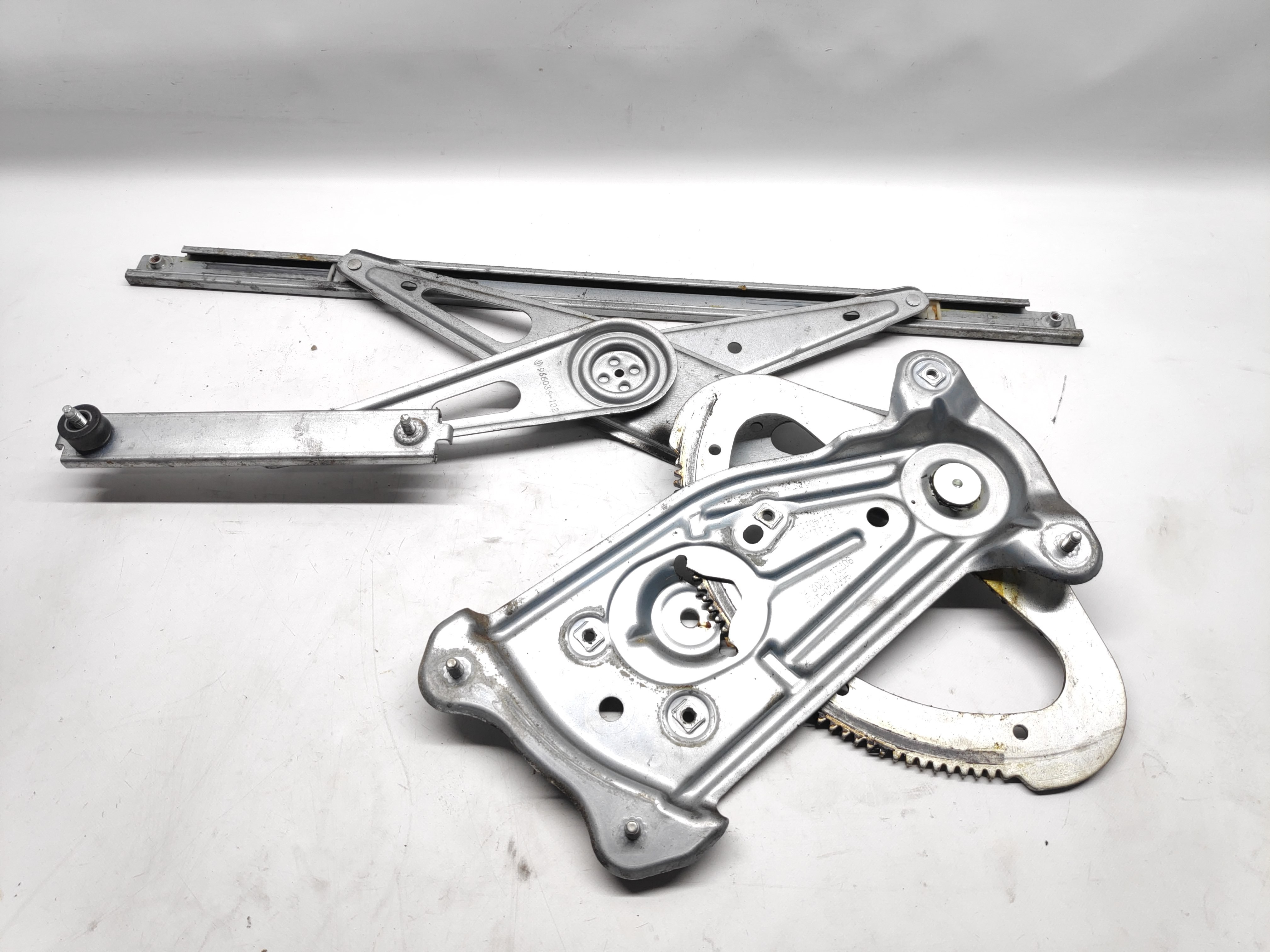 Mecanismo Elevador Frente Esquerdo Electrico RENAULT MEGANE III Hatchback (BZ0/1_) | 08 - 