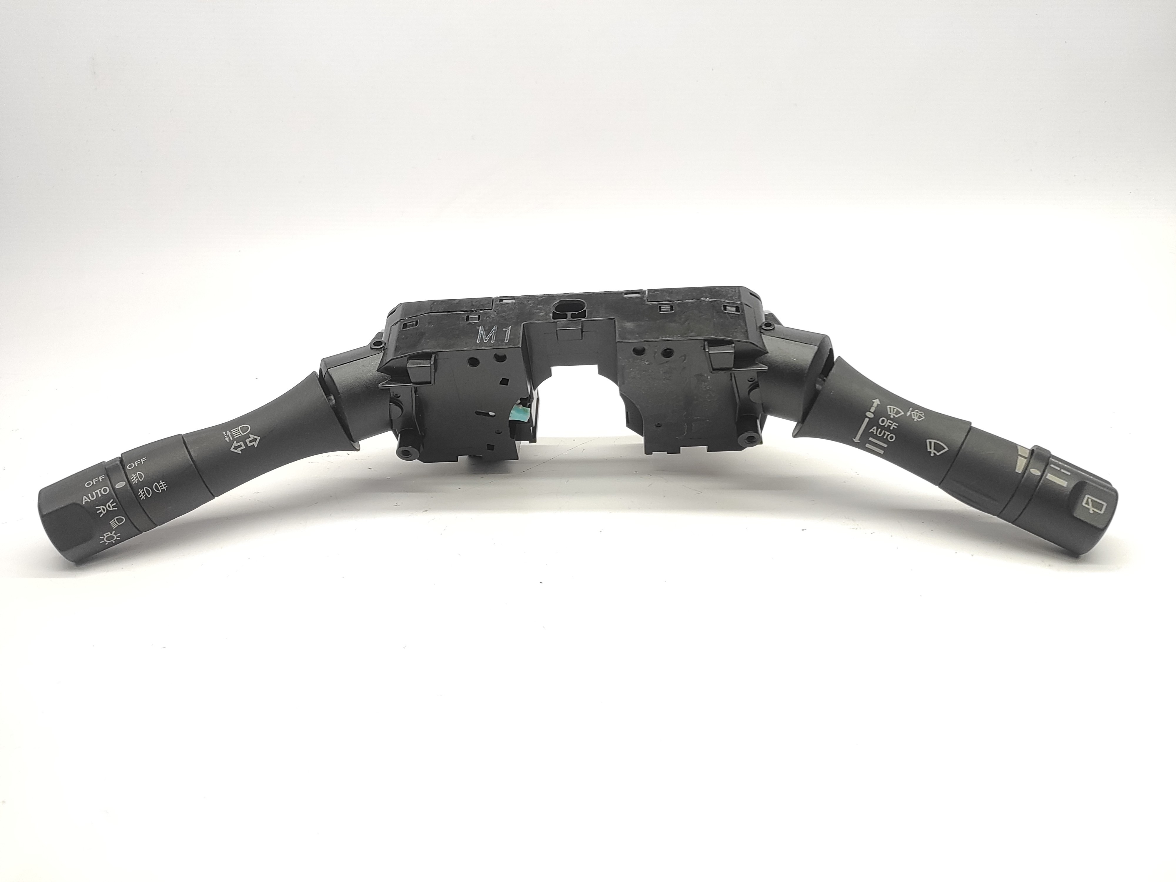 Comutador Escovas NISSAN MICRA IV (K13_) | 10 - 