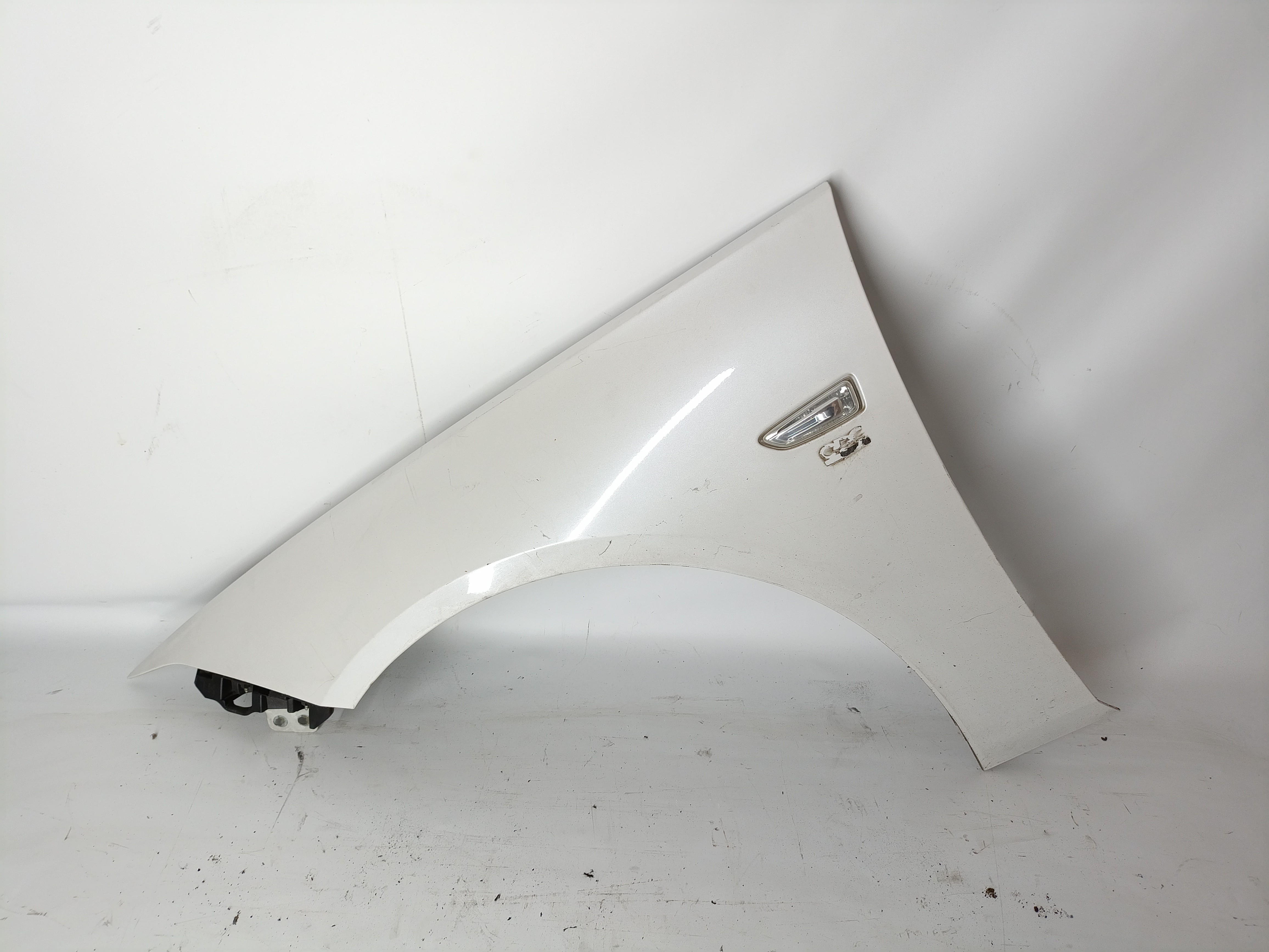 Guarda Lamas Frente Esquerdo OPEL INSIGNIA B Grand Sport (Z18) | 17 - 