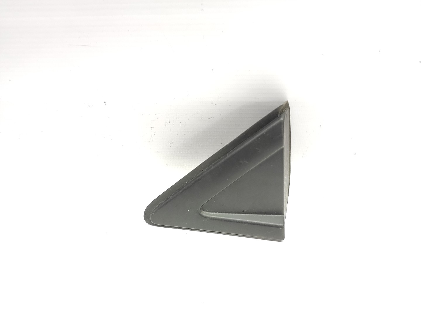 Canto do Guarda Lamas Esquerdo NISSAN PRIMERA (P12) | 02 - 