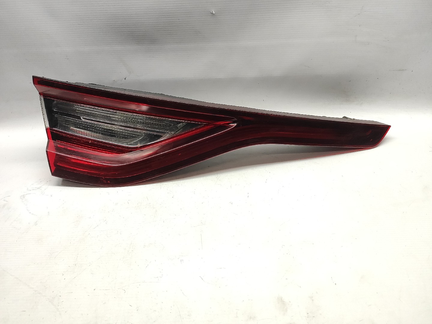 Farolim Esquerdo da Mala RENAULT MEGANE IV Hatchback (B9A/M/N_) | 15 - 