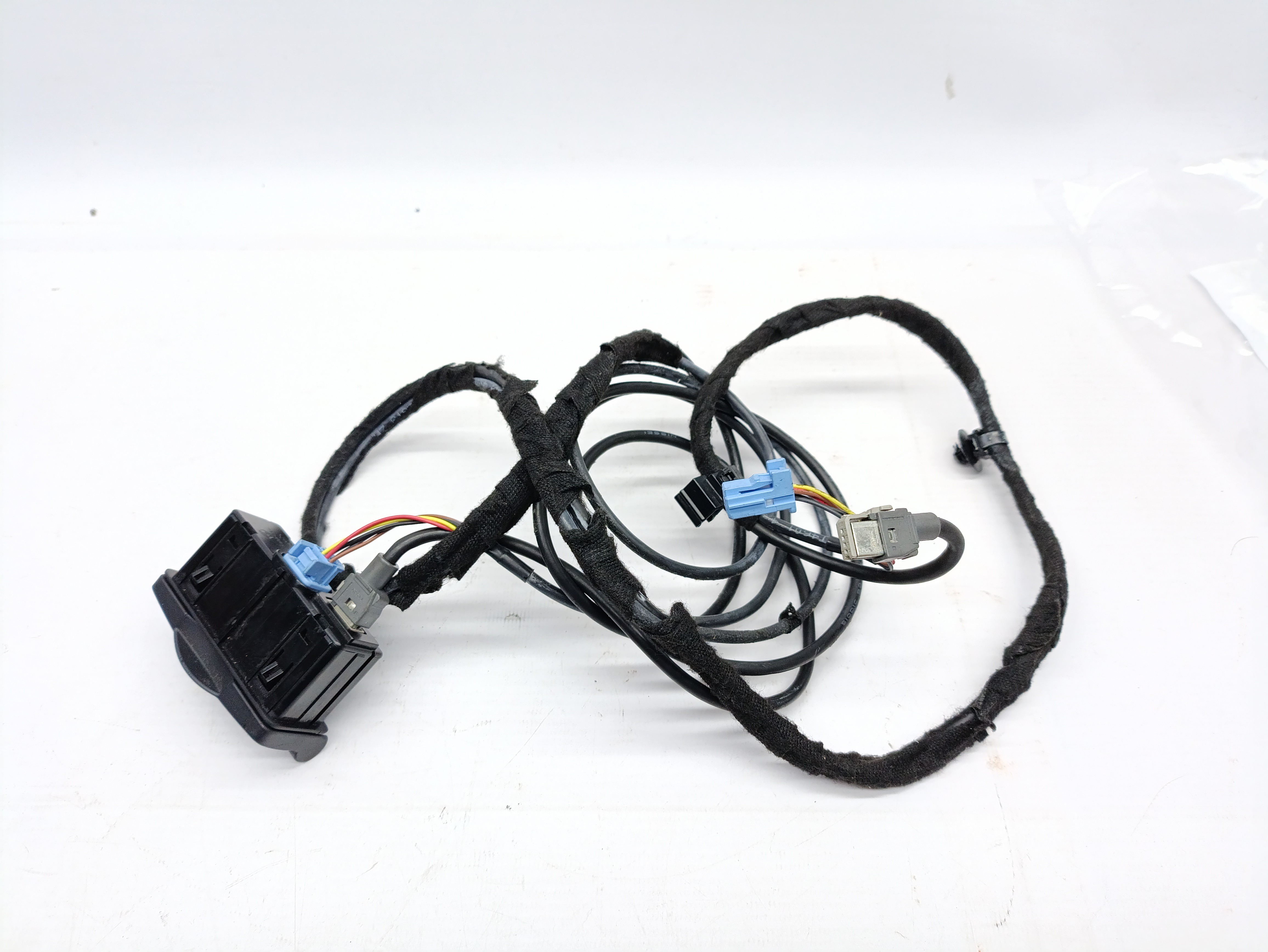 Interface USB / AUX  RENAULT MEGANE III Hatchback (BZ0/1_) | 08 - 
