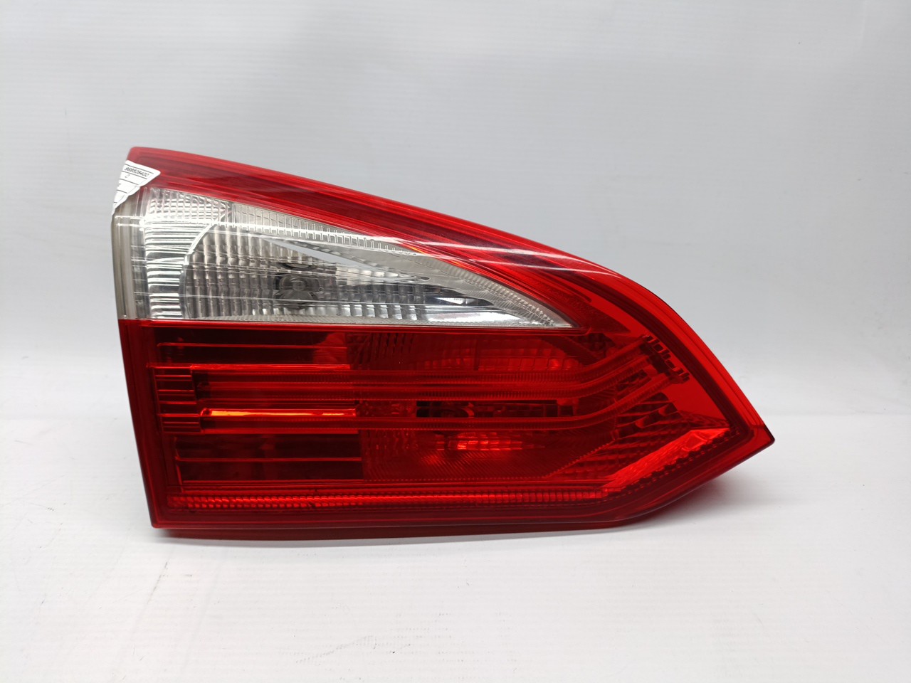 Farolim Esquerdo da Mala FORD FOCUS III Turnier | 10 - 