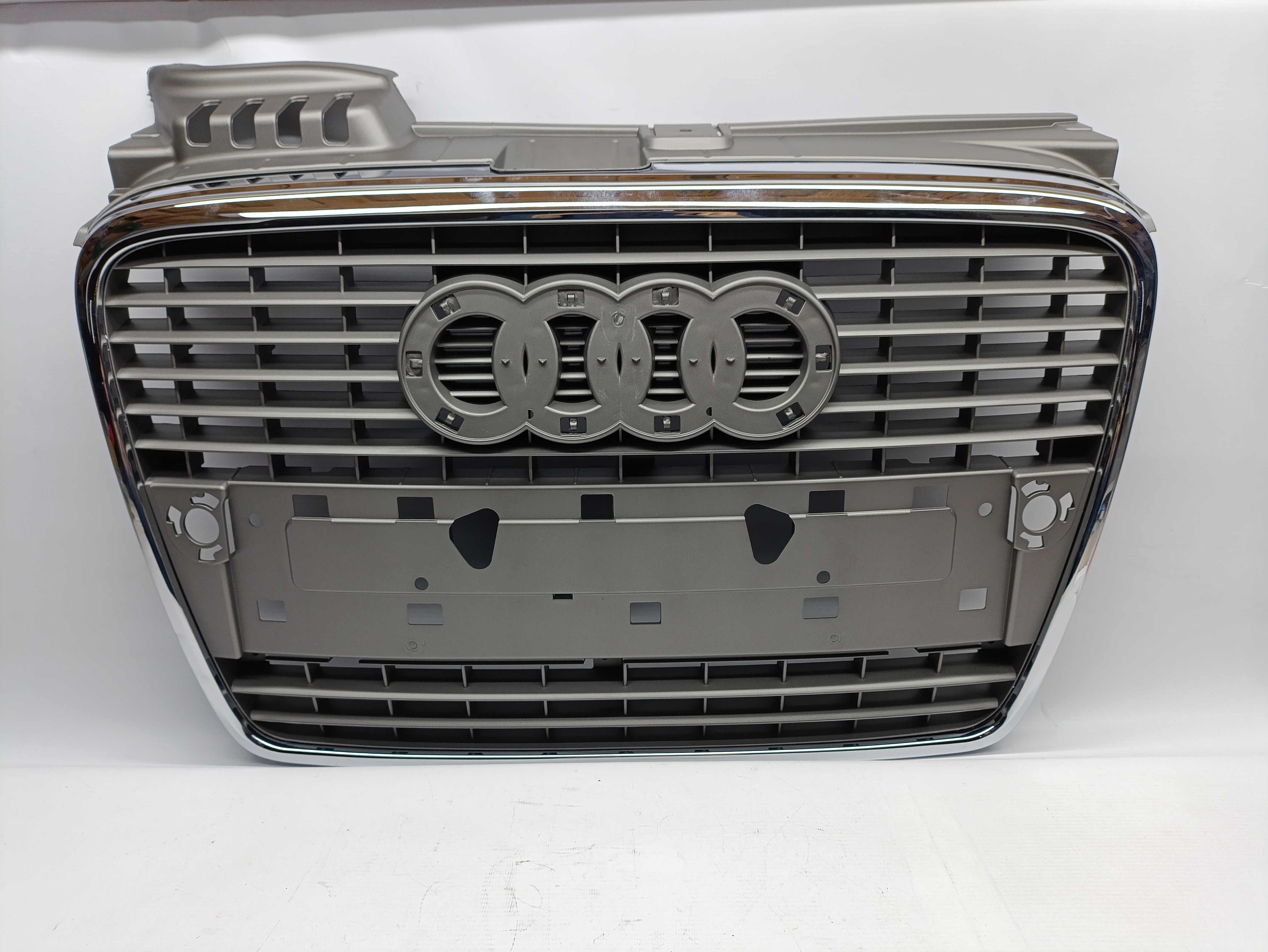 Grelha Para Choques AUDI A4 Avant (8ED, B7) | 04 - 08