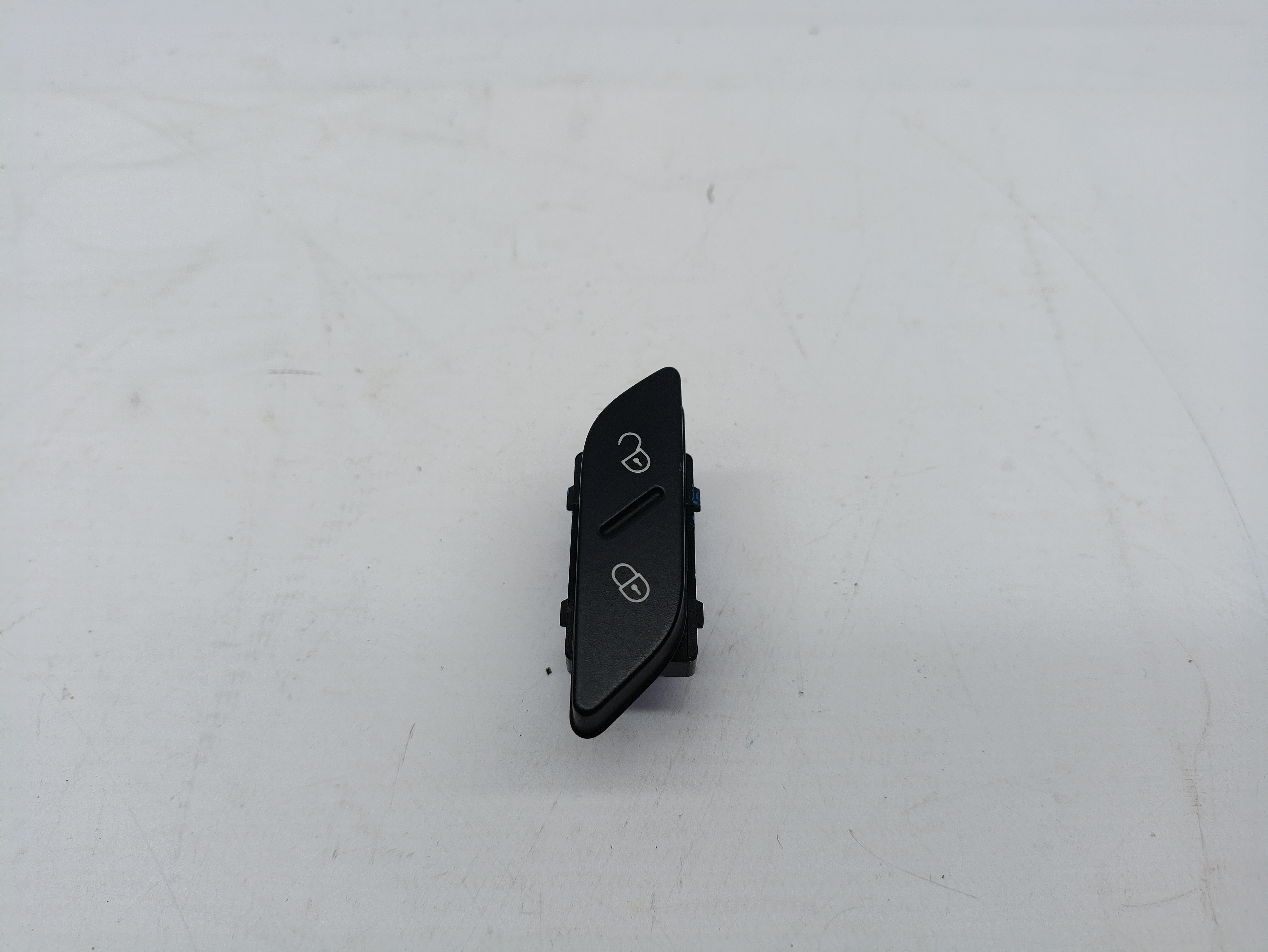 Botao Interruptor Abertura e Fecho Portas   VOLKSWAGEN GOLF VI (5K1) | 08 - 14