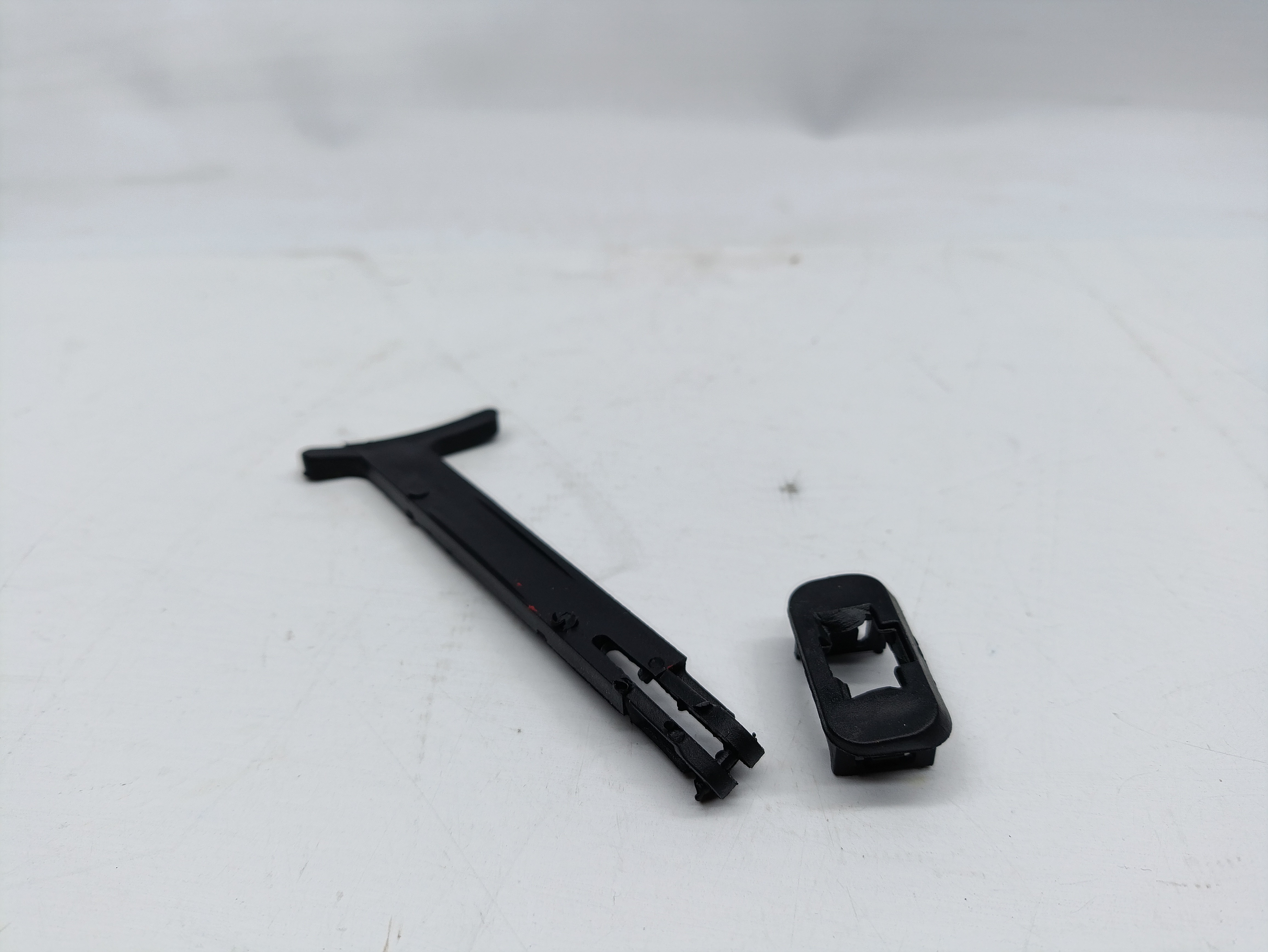 Fechadura Capot VOLKSWAGEN GOLF IV (1J1) | 97 - 07